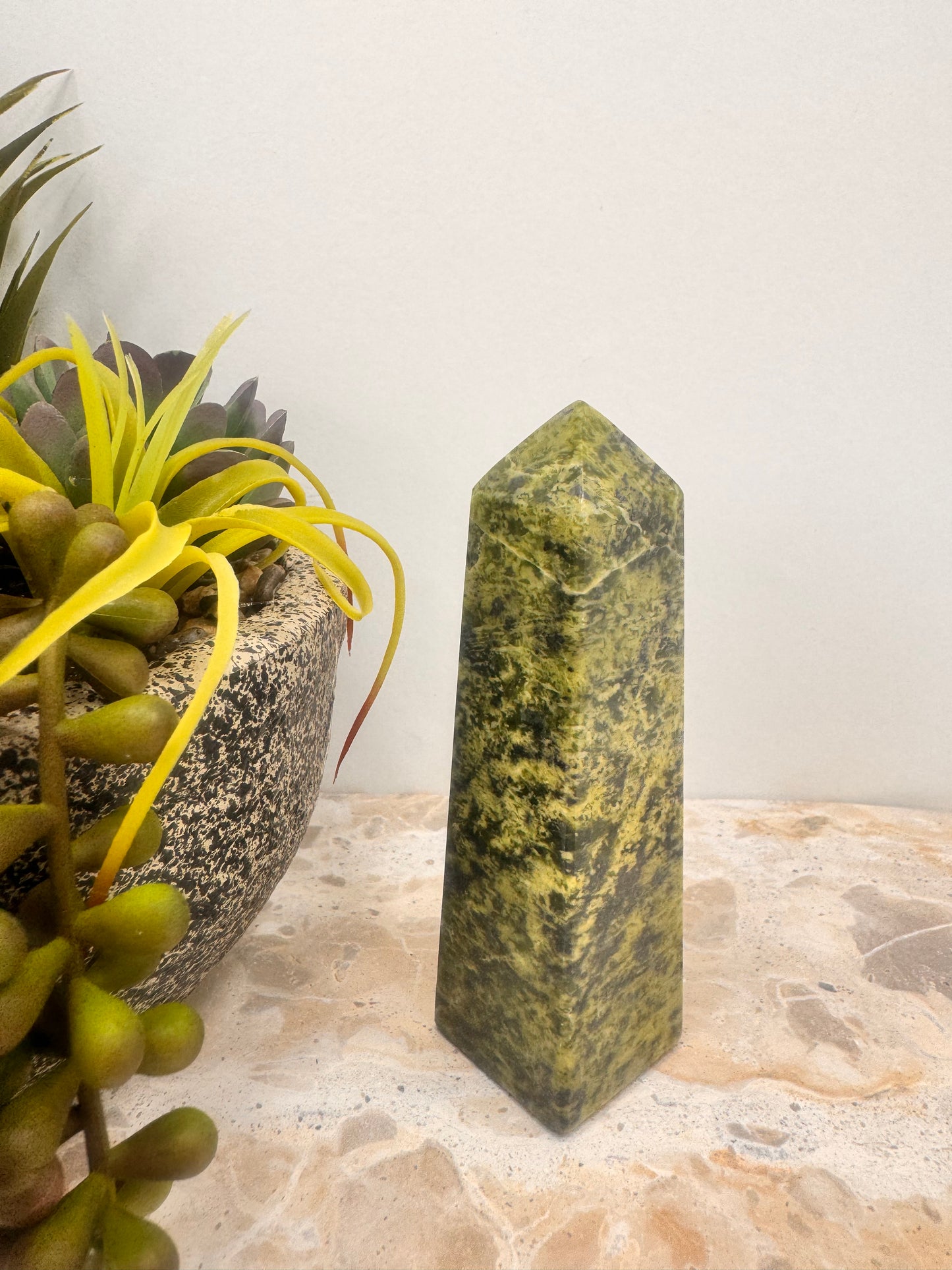 Mixed Serpentine Tower 206g