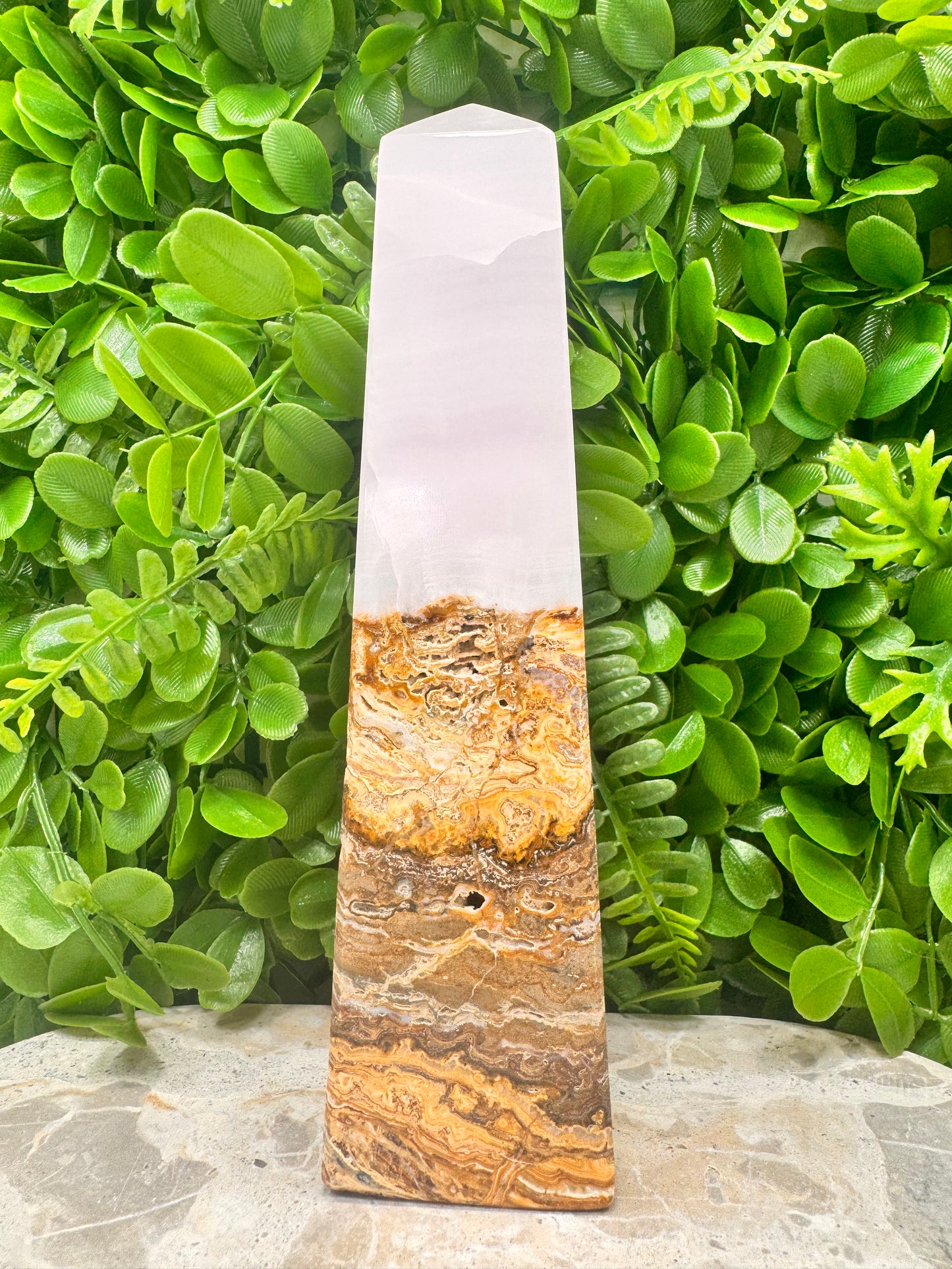 Pink Mangano / Pakistan Bumble Bee Jasper Tower 1082g