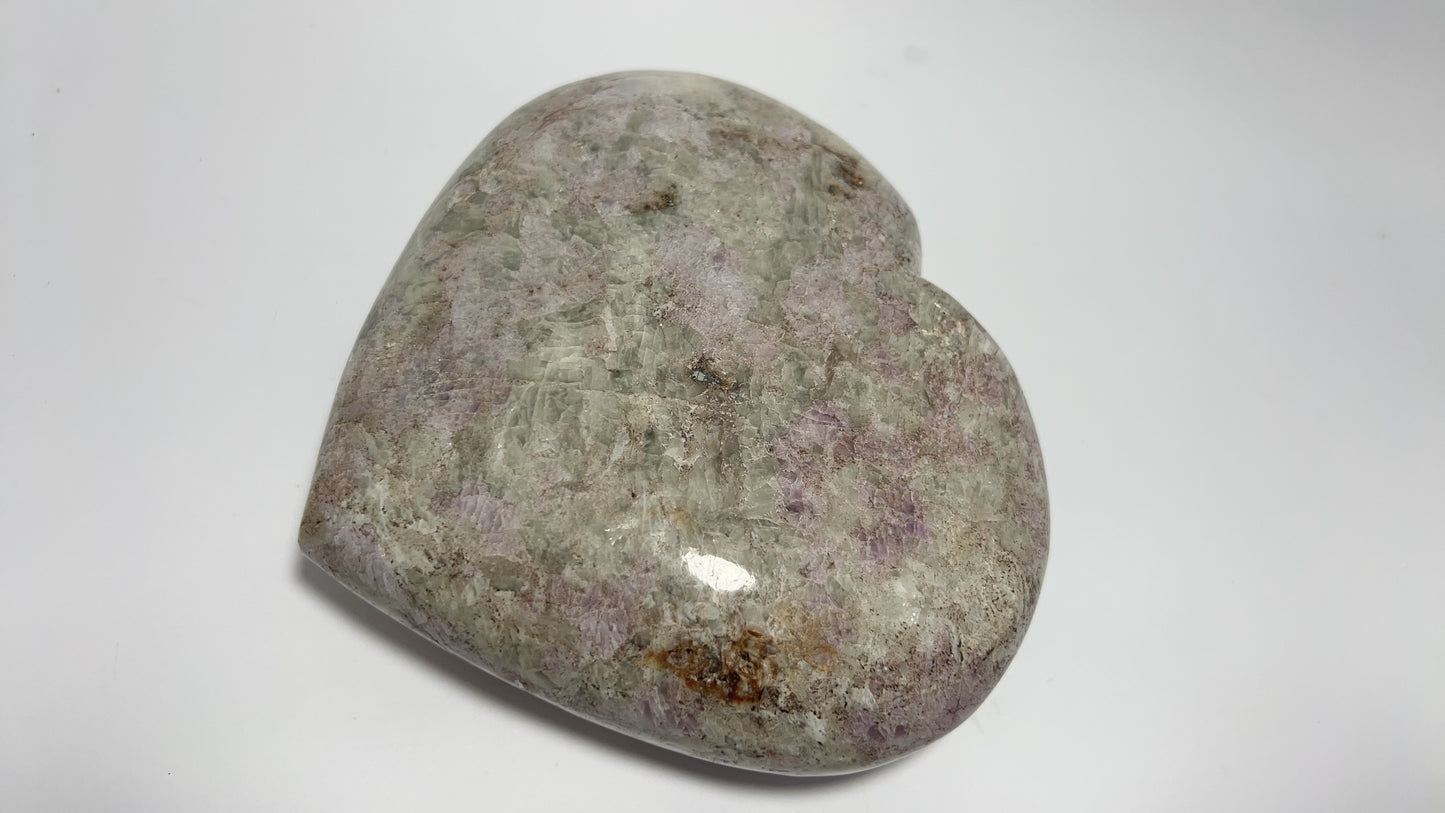 Hackmanite Heart 1.3kg