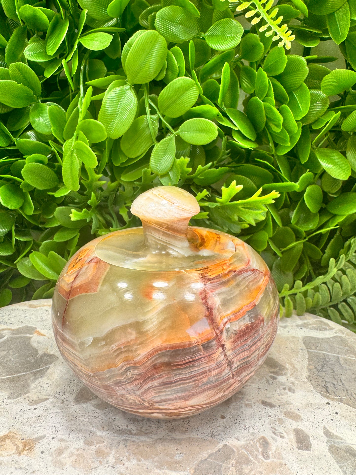 Green Banded Onyx Apple Bowl with lid 630g