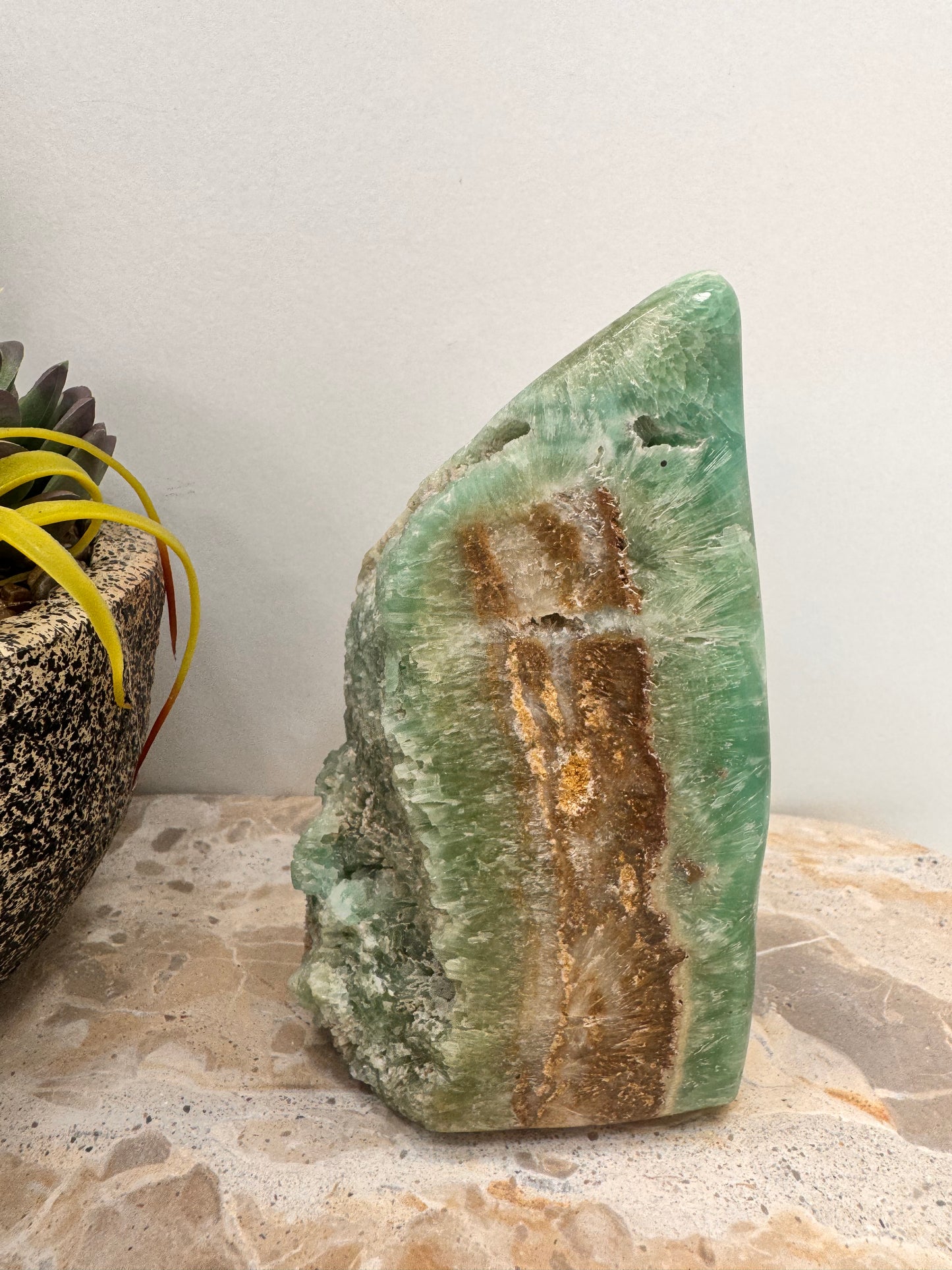 Smithsonite Tower 928g
