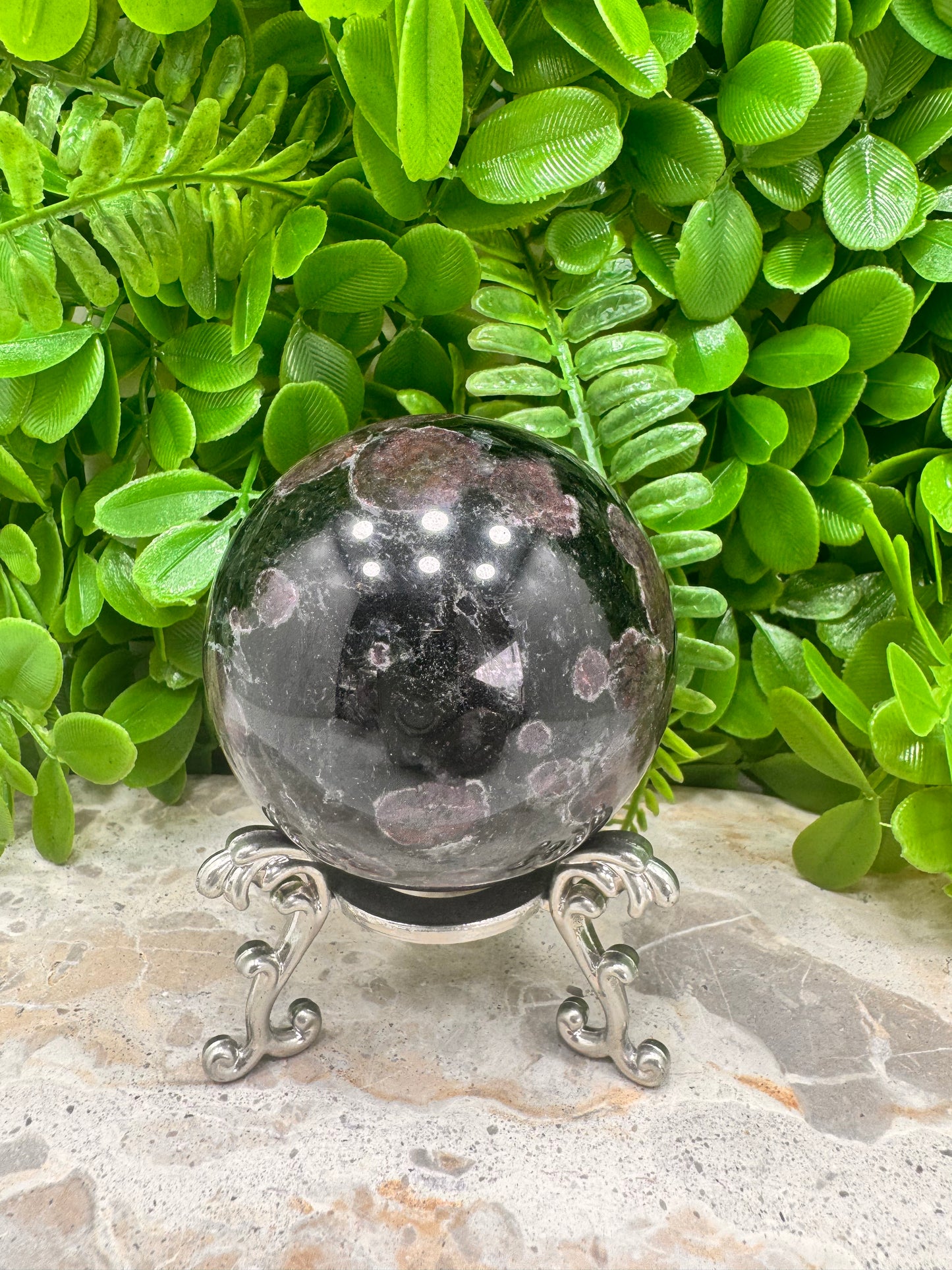 Garnet Sphere 604g