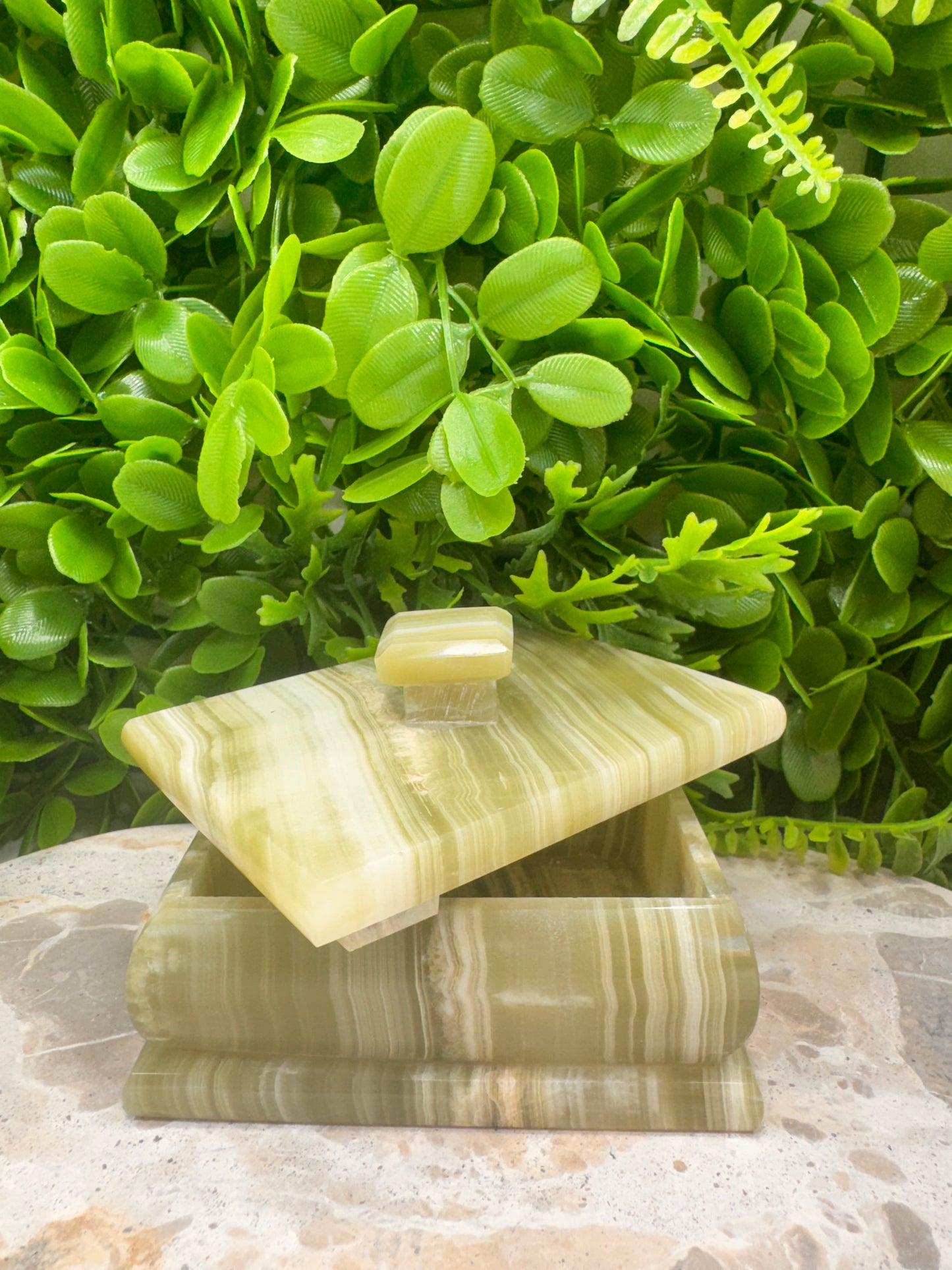 Green Banded Onyx Trinket Jewellery Box with lid 576g