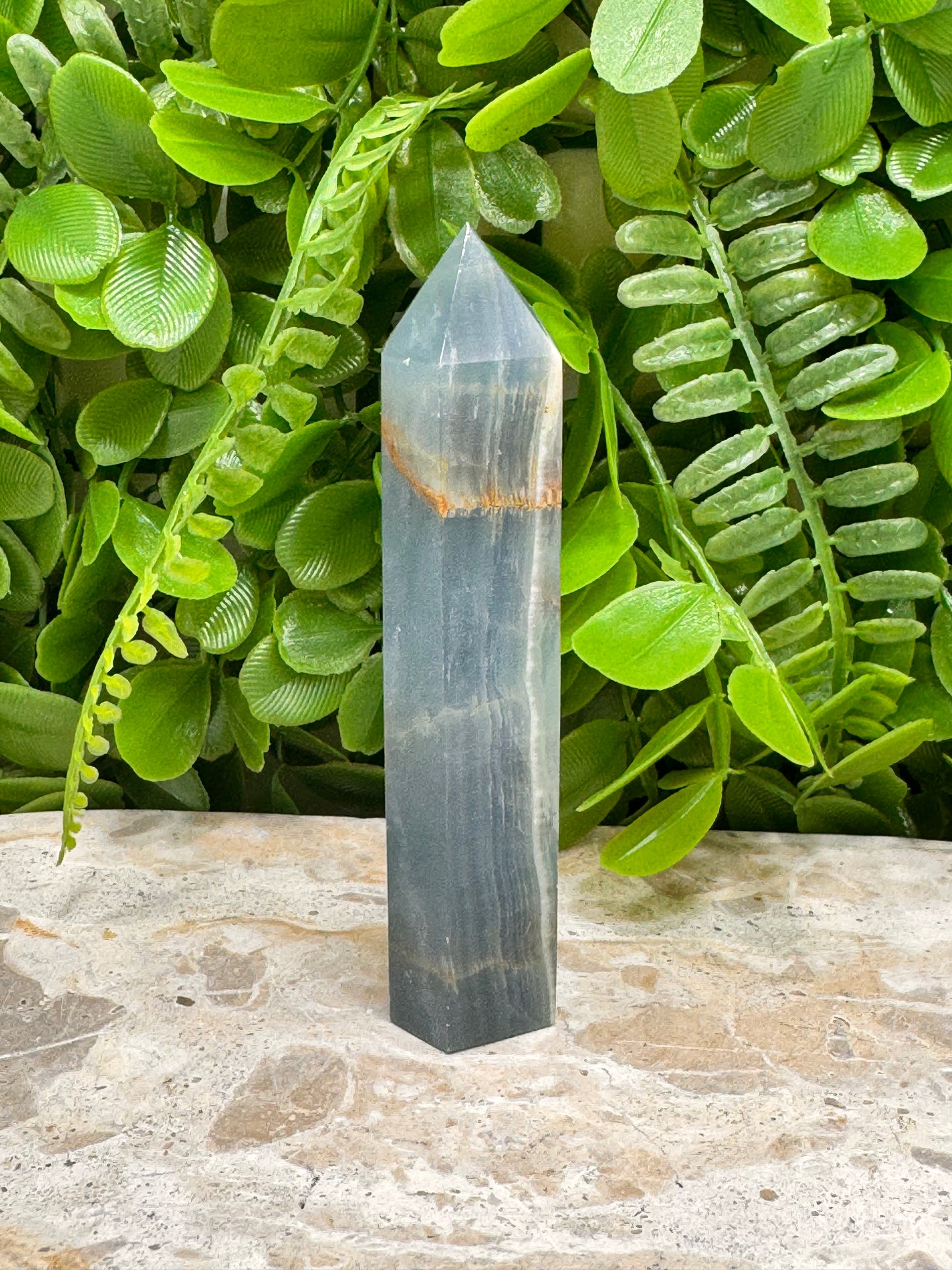 Blue Banded Onyx Point 114g