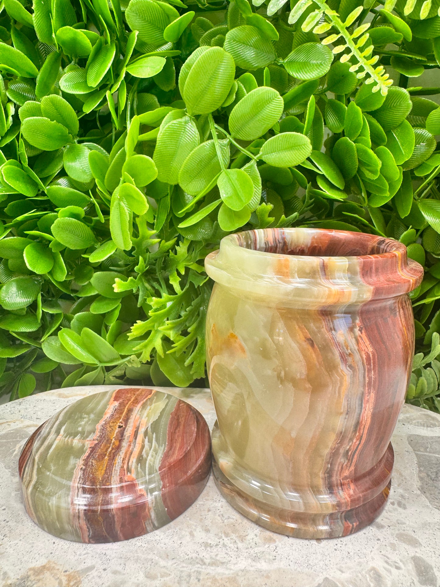 Green banded Onyx Jar with lid 582g
