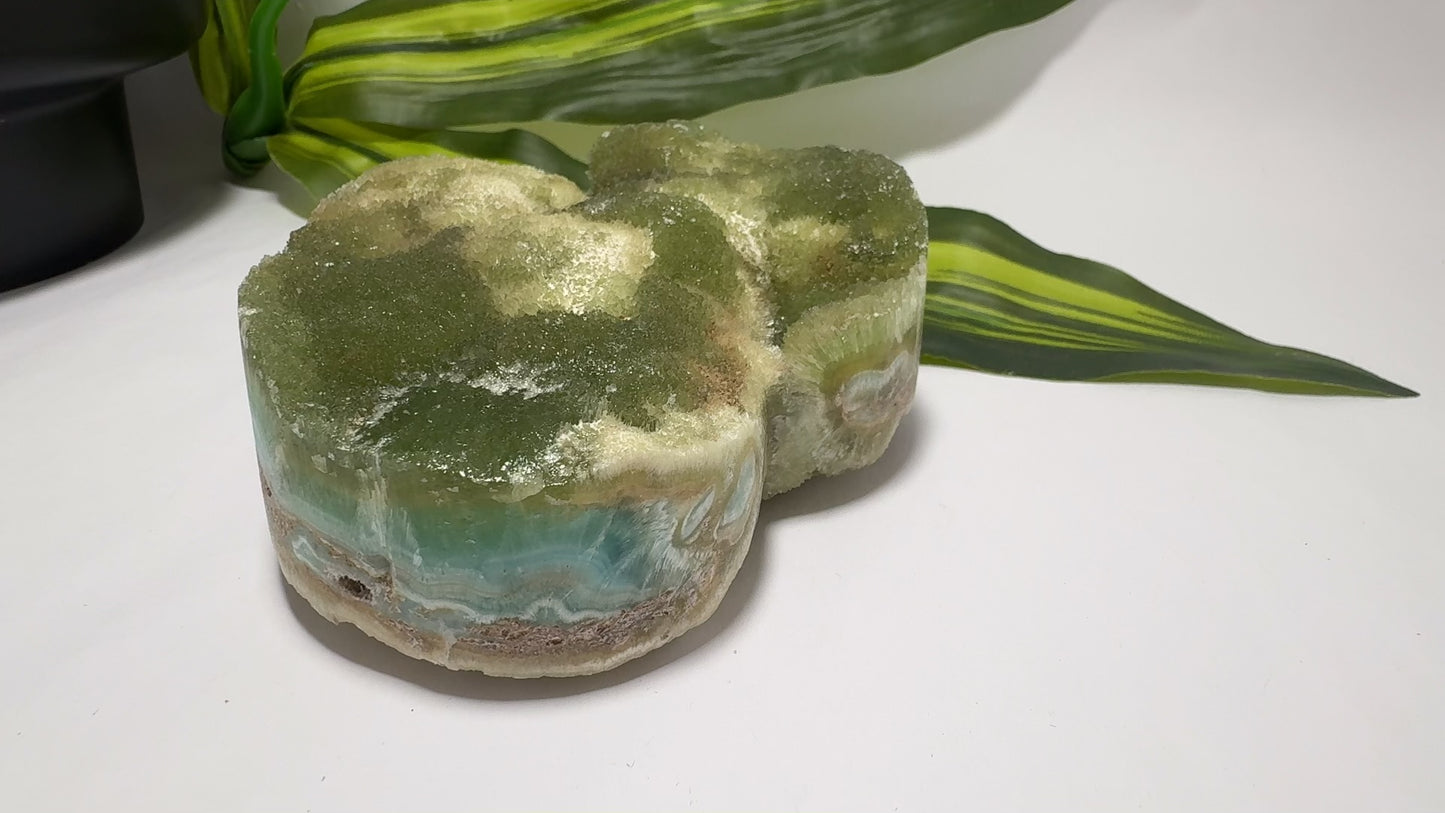 Smithsonite Heart 594g