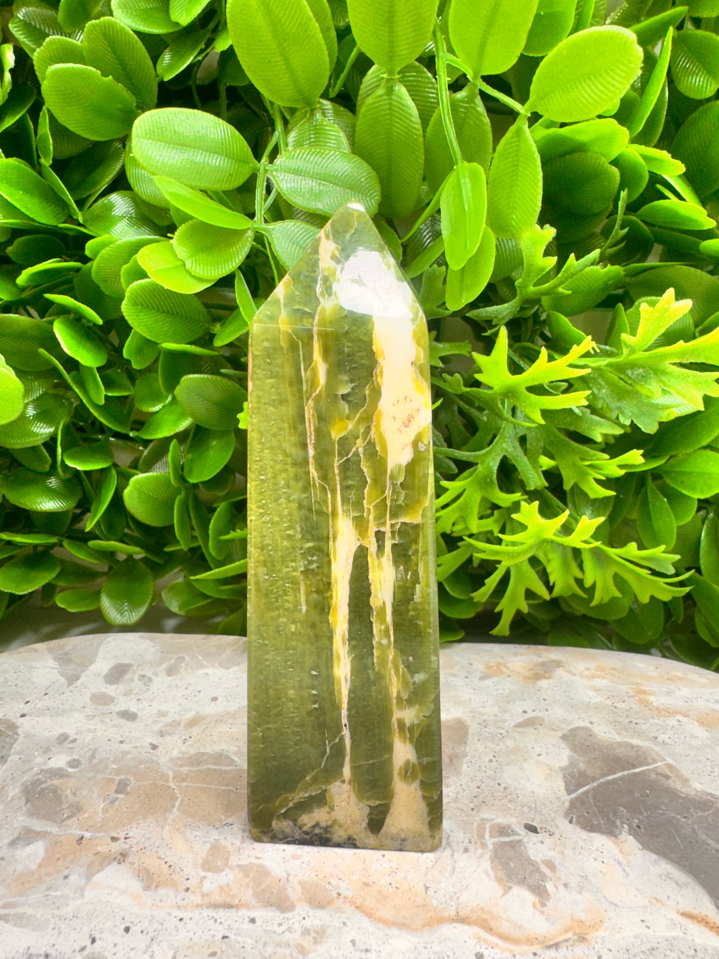 Tremolite Tower 358g
