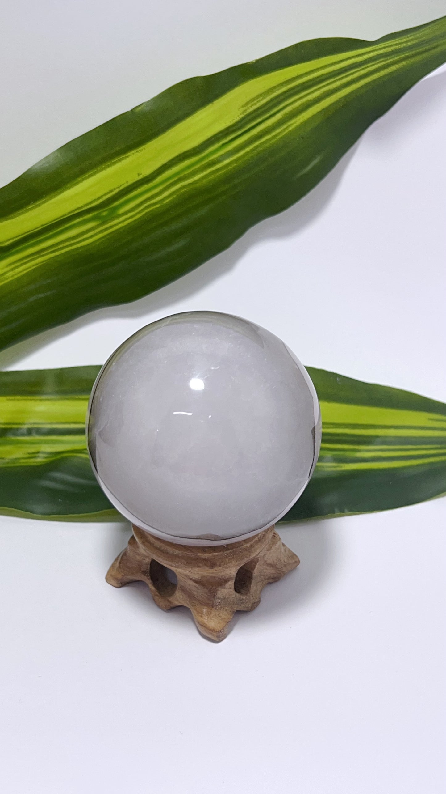 Smoky Pink Mangano Sphere 322g