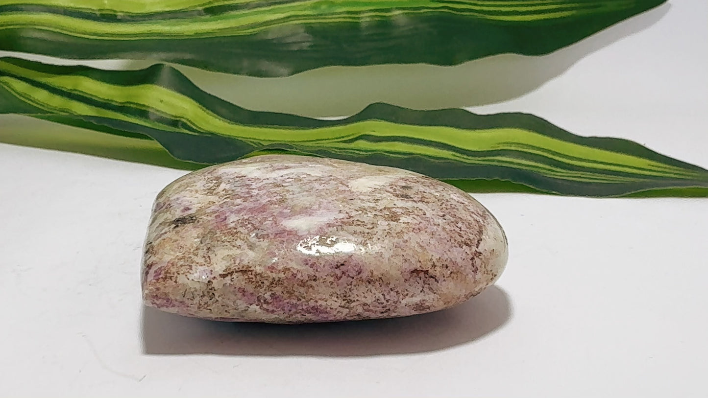 Hackmanite Heart 130g