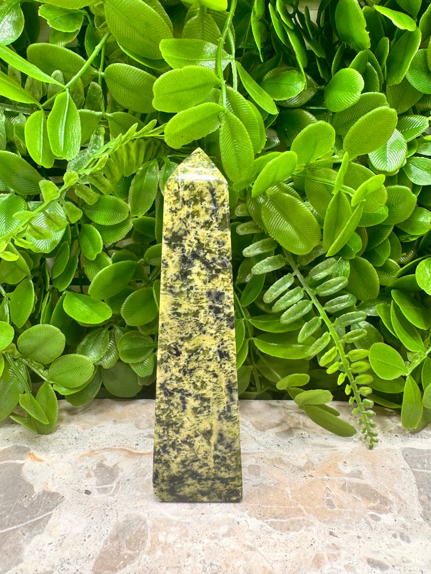 Mixed Serpentine Tower 242g