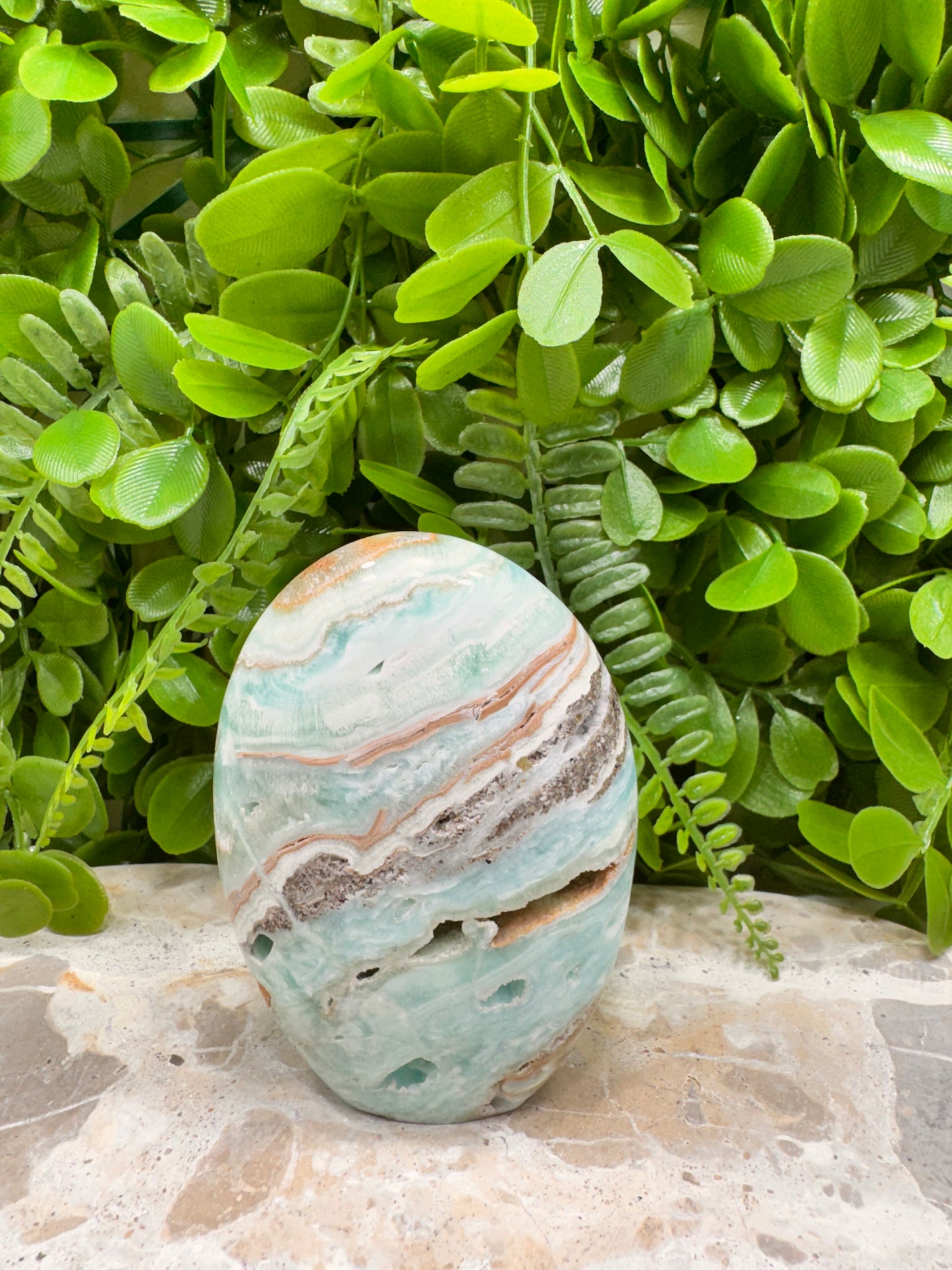 Standing Caribbean Calcite 318g