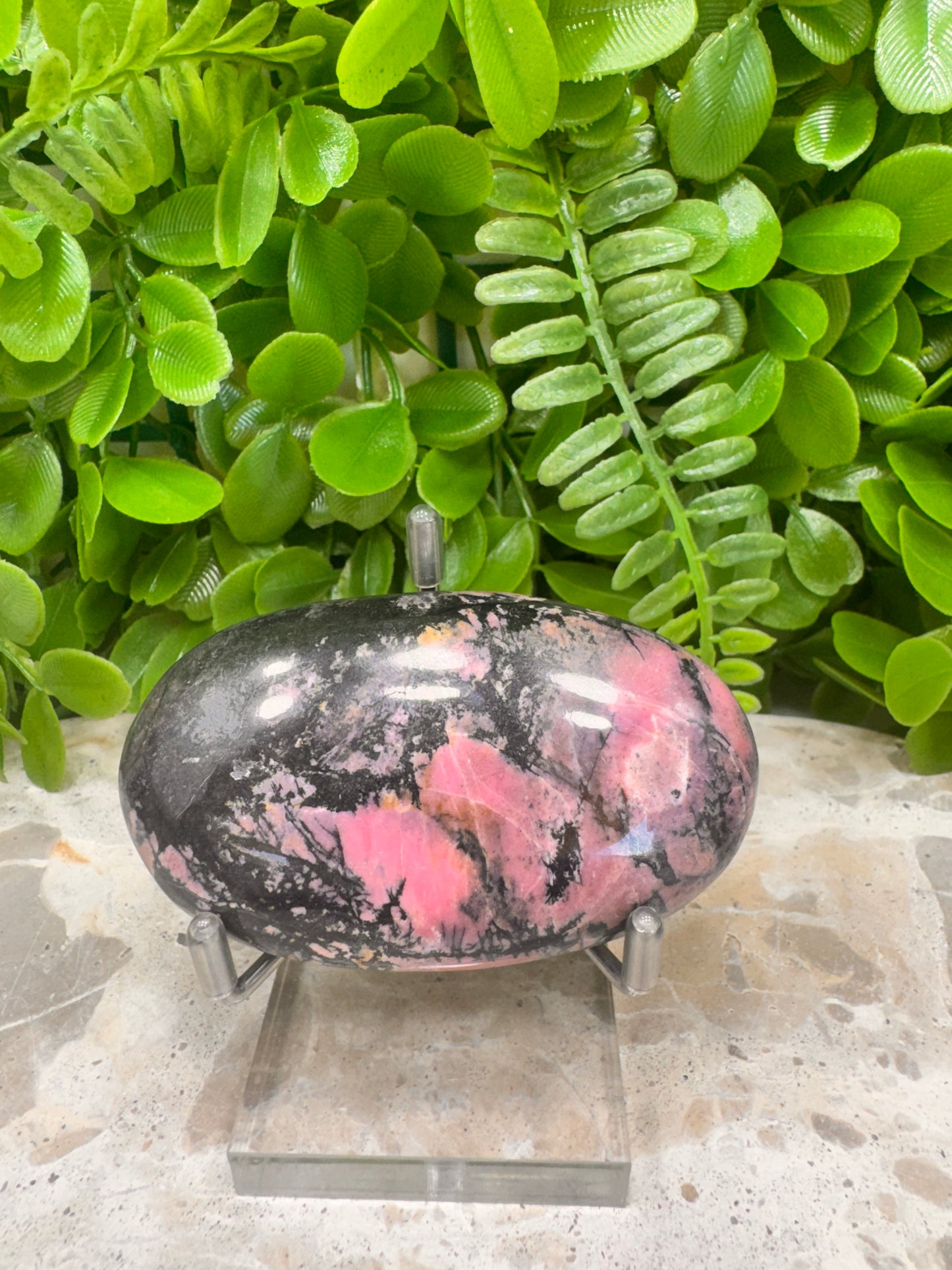 Rhodonite Palm Stone 186g