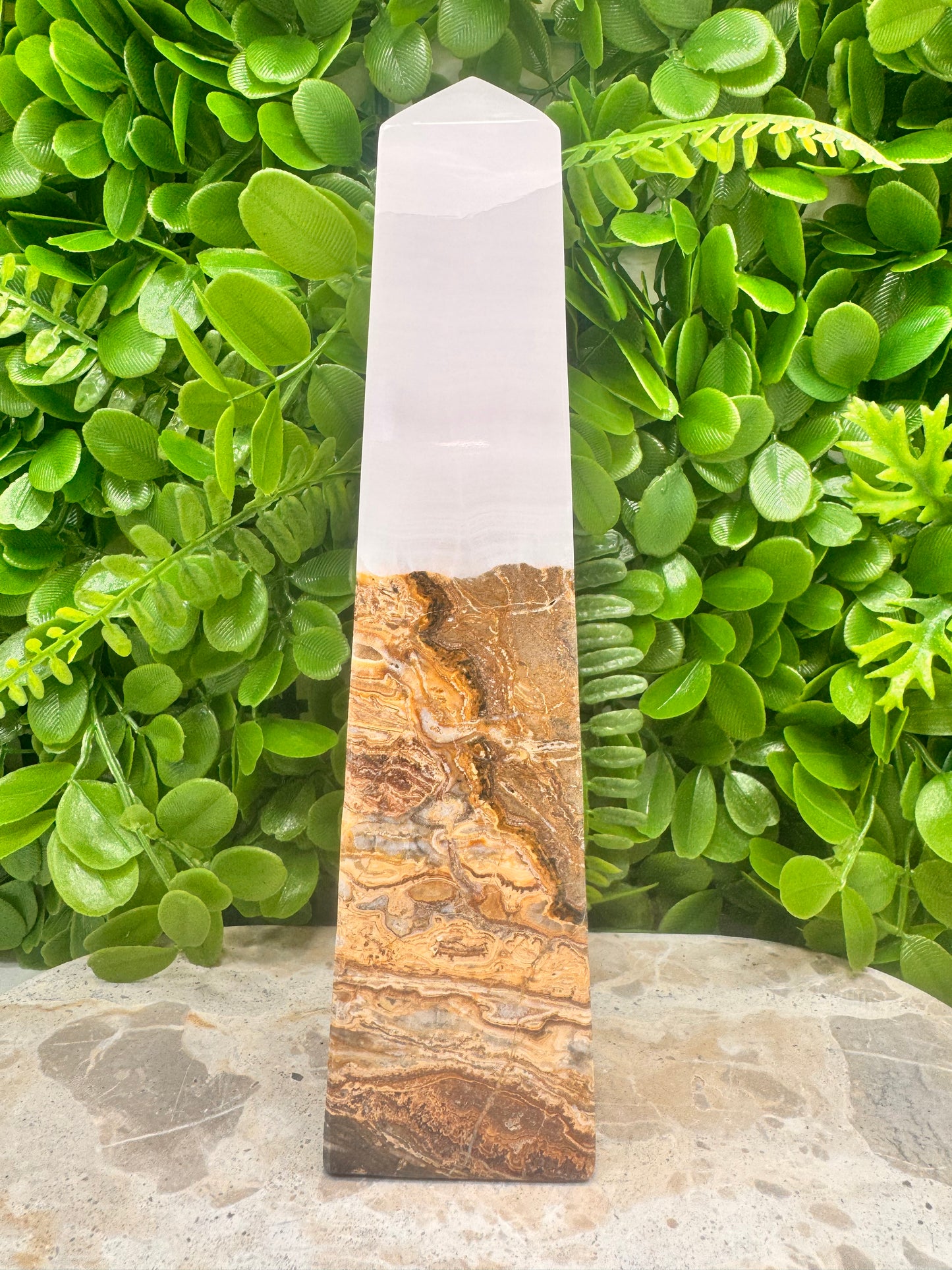 Pink Mangano / Pakistan Bumble Bee Jasper Tower 998g