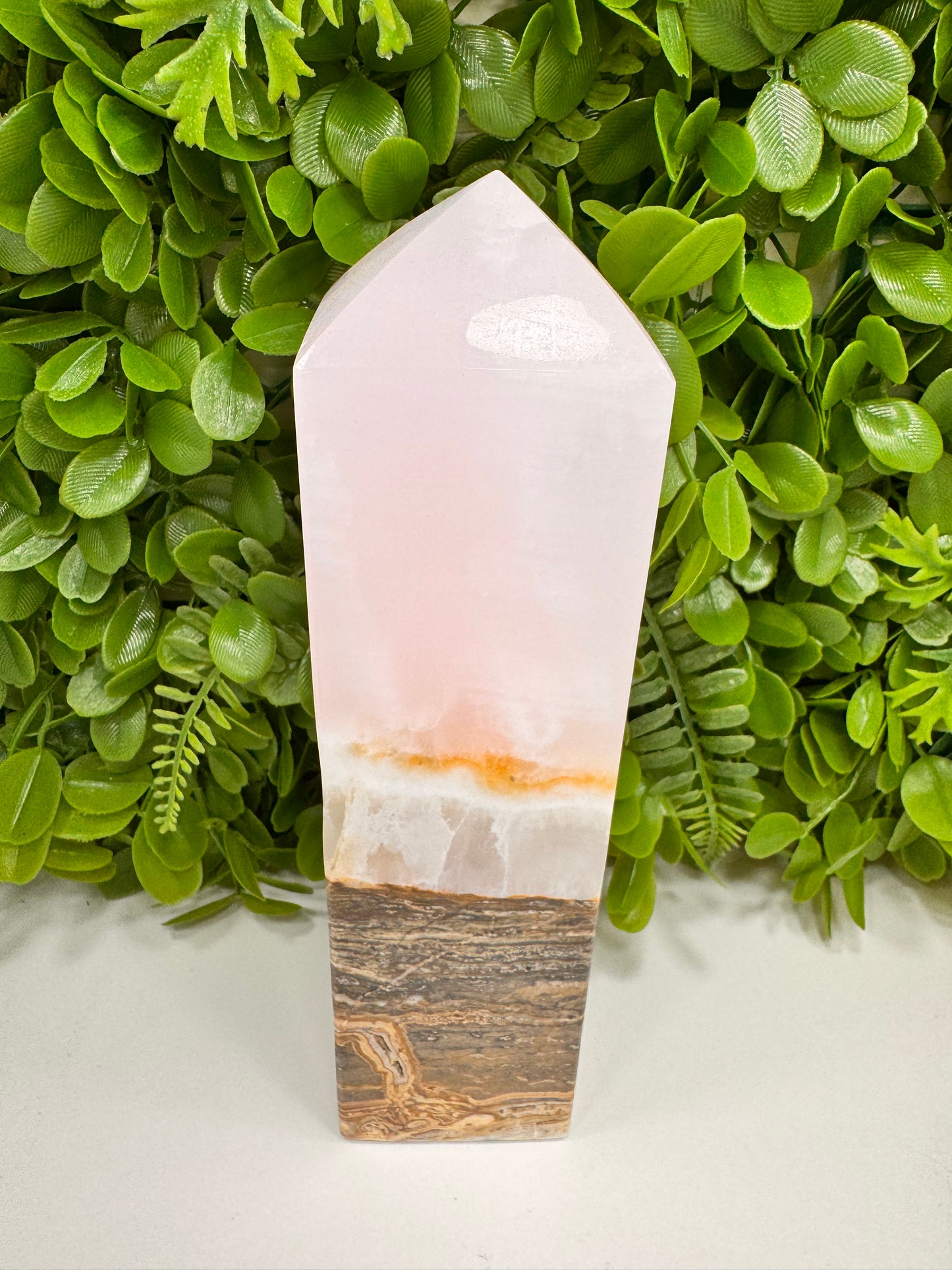 Pink Mangano / Pakistan Bumble Bee Jasper Tower 2336g