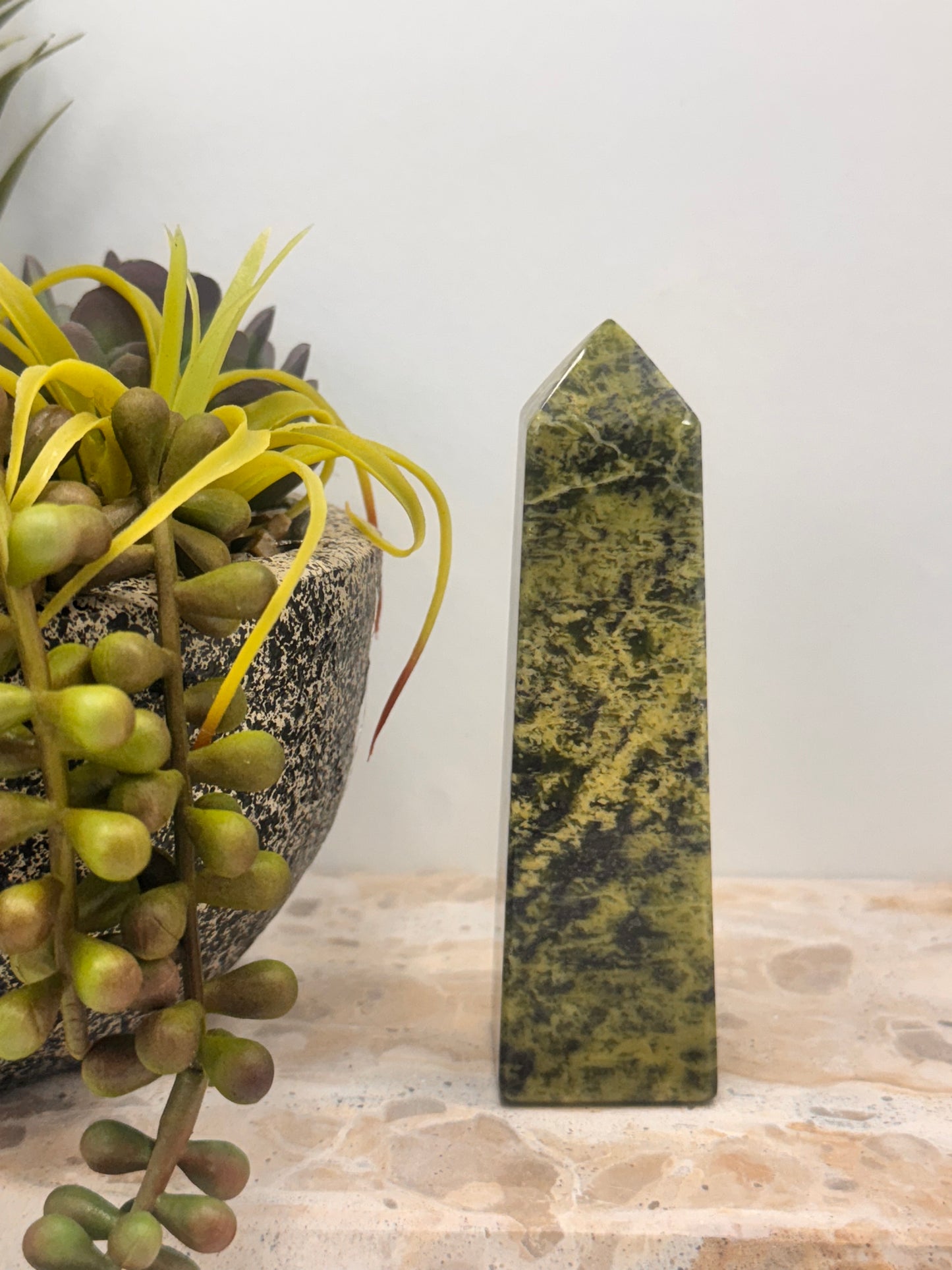 Mixed Serpentine Tower 206g