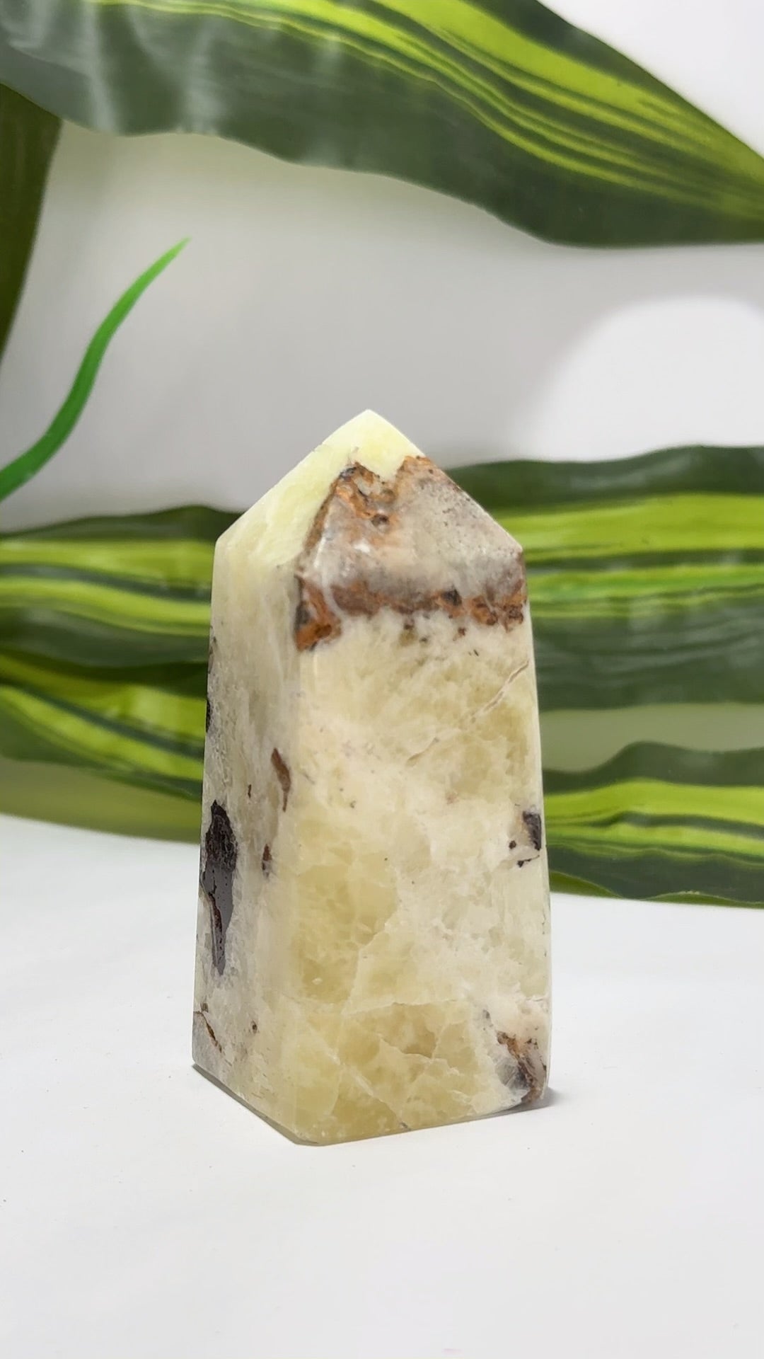 Brucite Tower 204g
