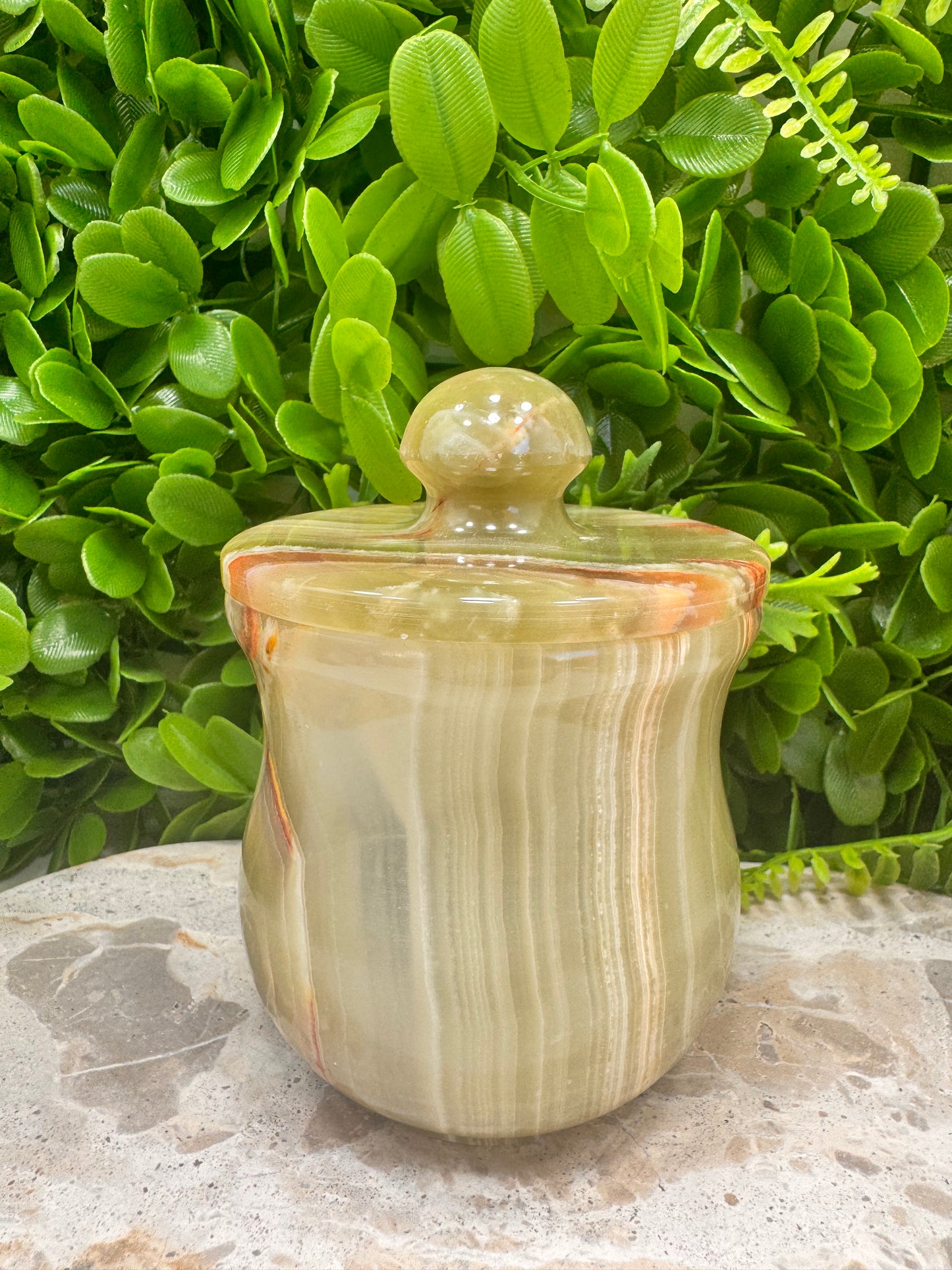 Green Banded Onyx Jar with lid 696g