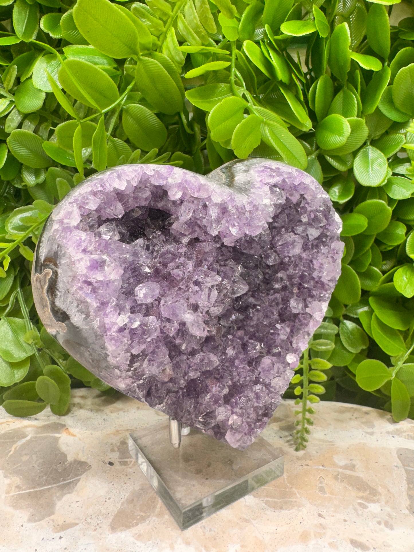 Amethyst Druzy Heart 910g