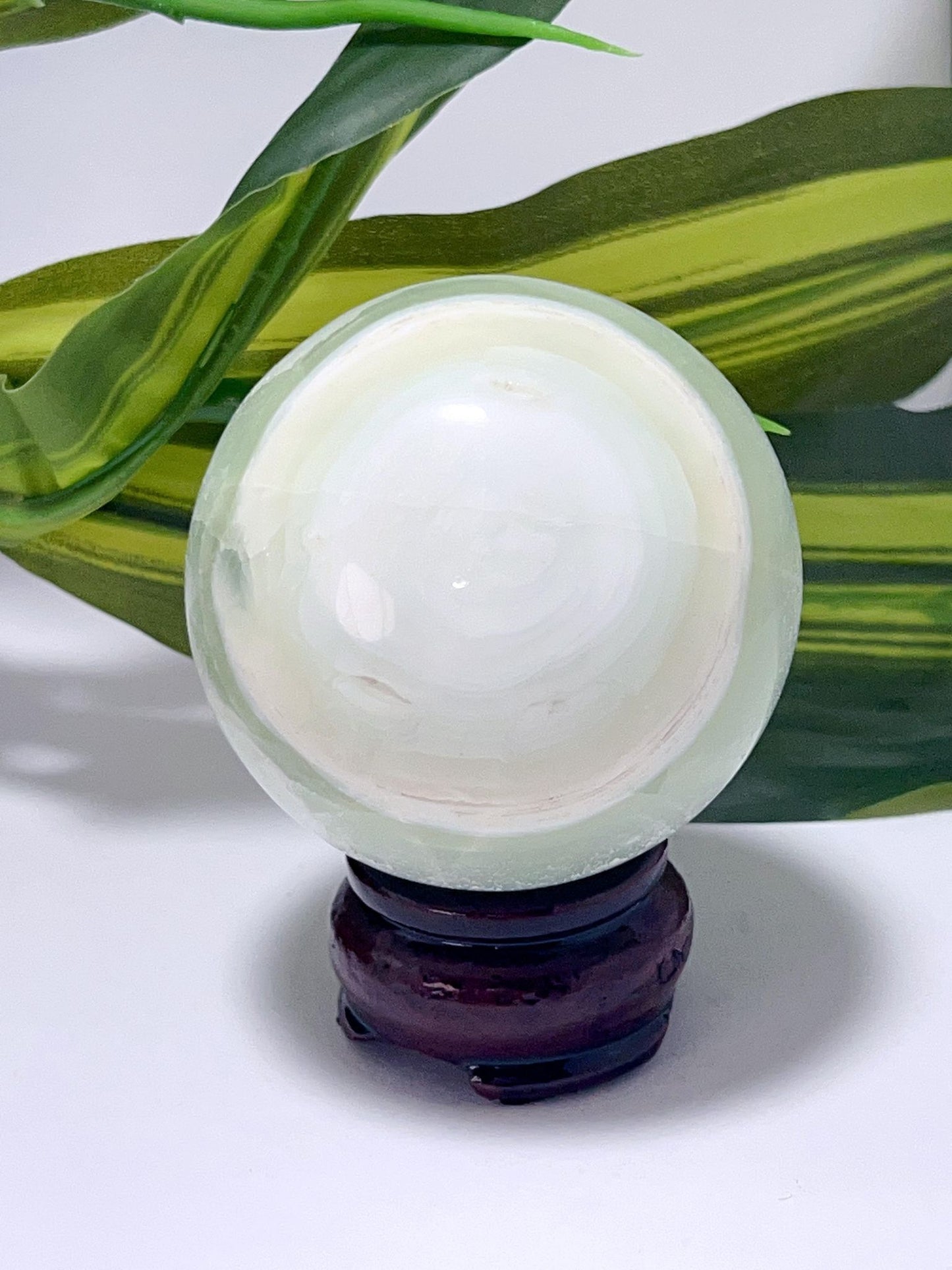 Pistachio Sphere - 427g