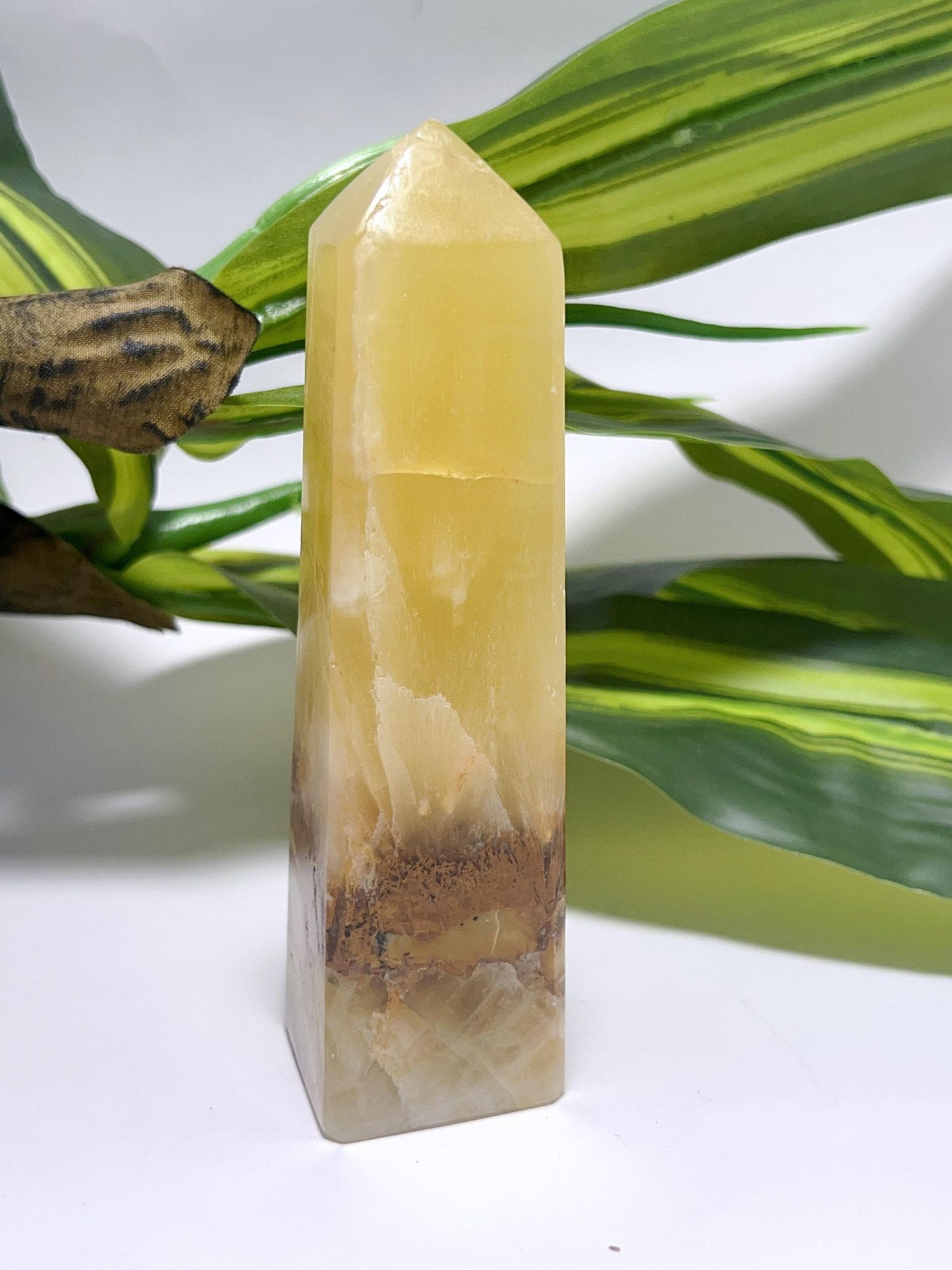 Lemon Calcite Tower 267G