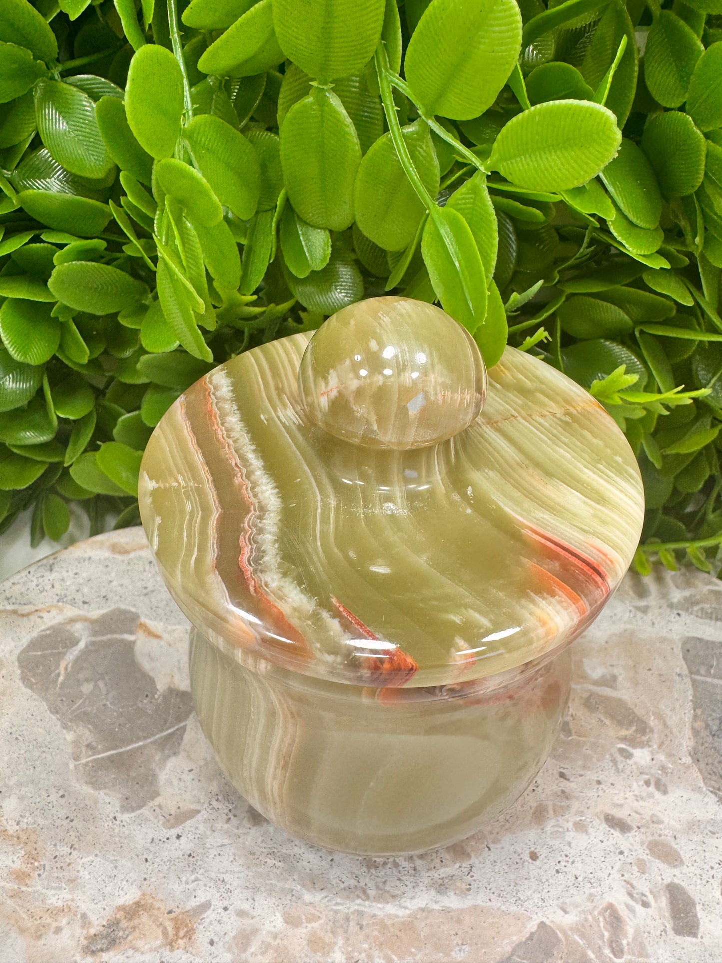 Green Banded Onyx Jar with lid 696g
