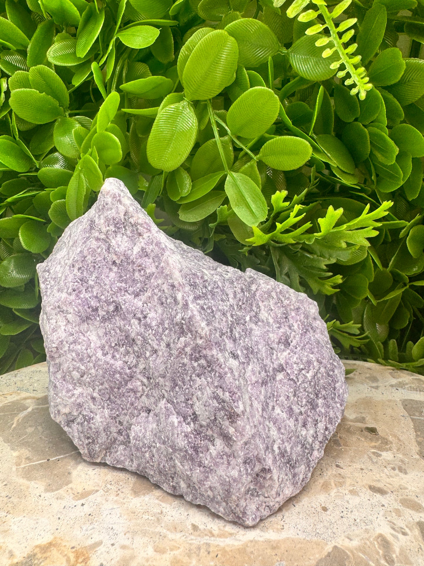 Lepidolite Raw 1088g