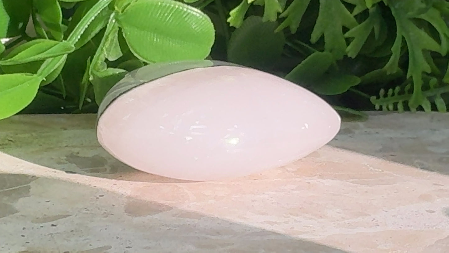 Smokey Pink Mangano Heart 136g