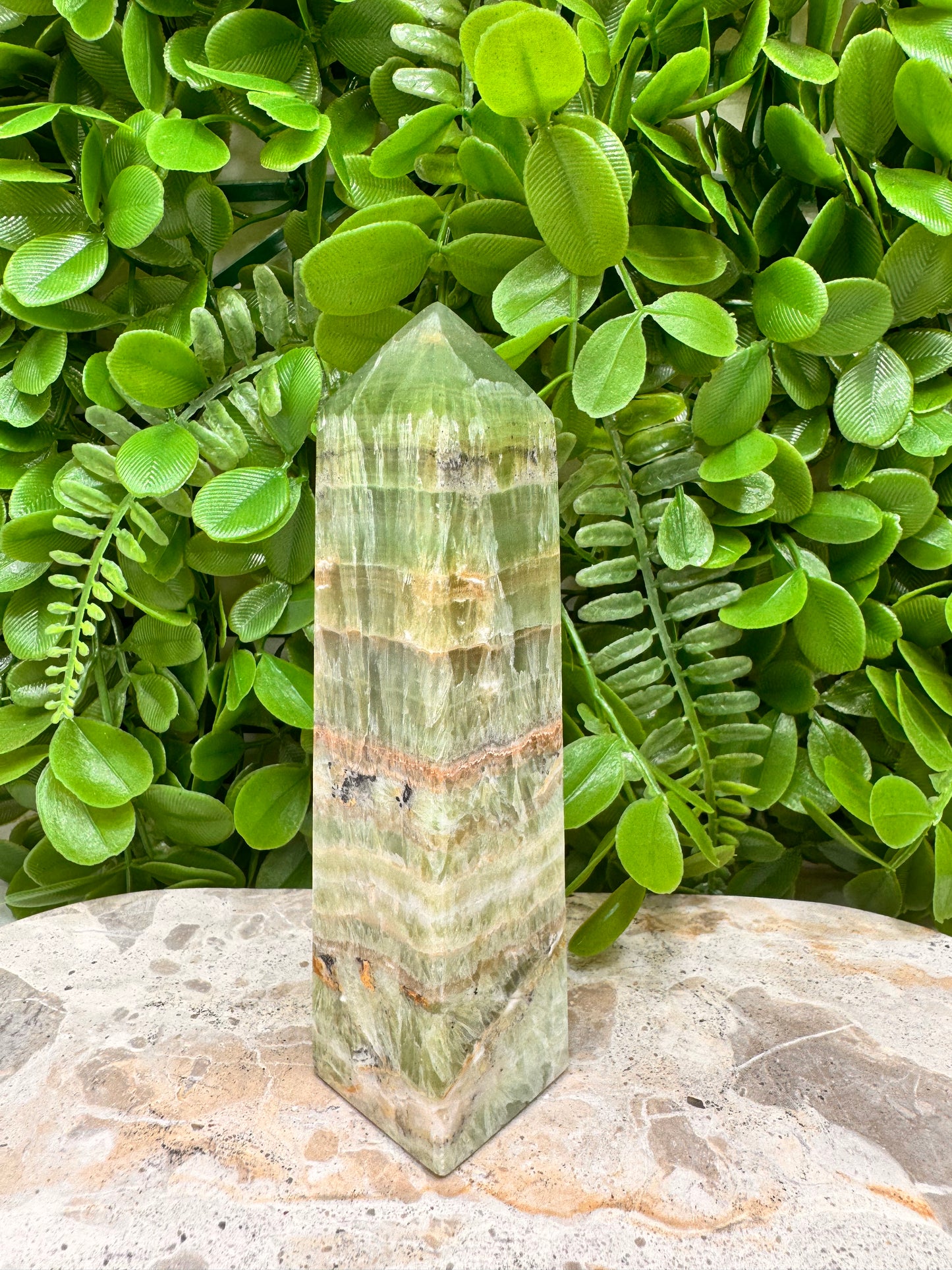 Emerald Kiwi Calcite Tower 342g