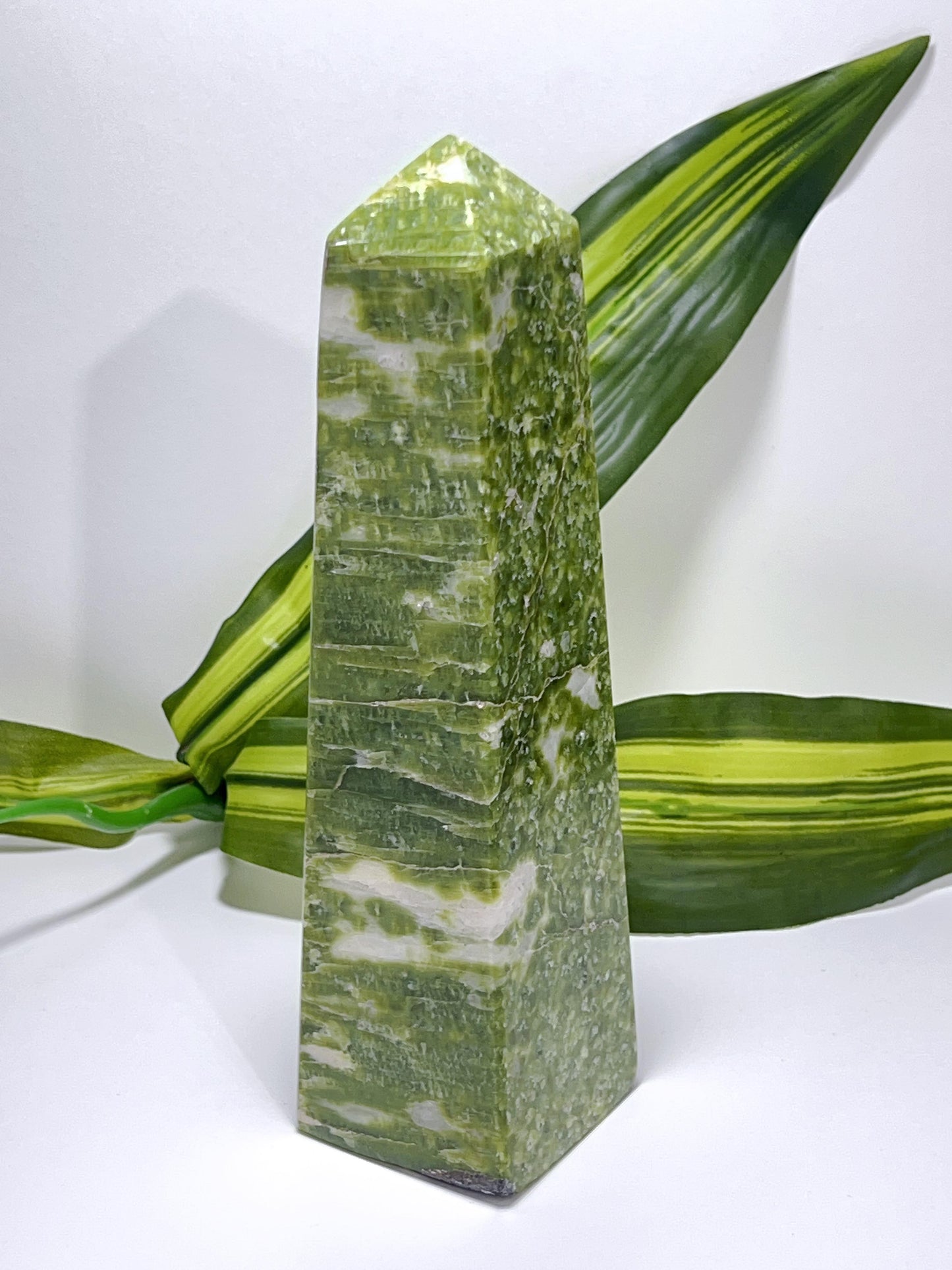 Tremolite Tower 1.1kg