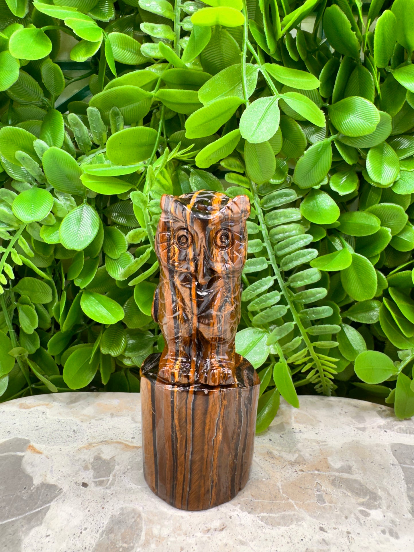 Tiger Ore Owl on a Log 326g