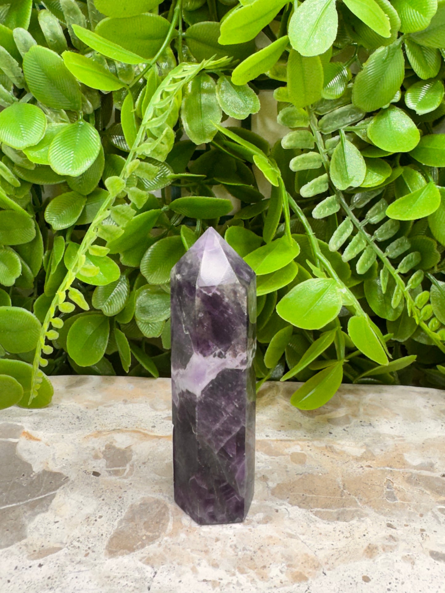 Chevron Amethyst Point 76g