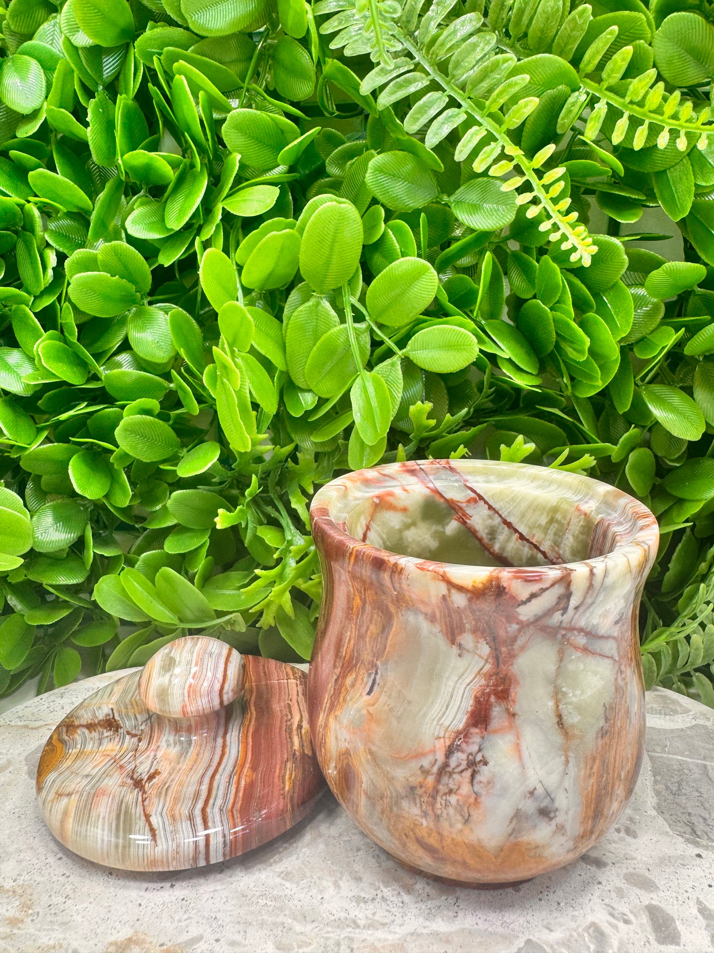Green Banded Onyx Jar with lid 718g