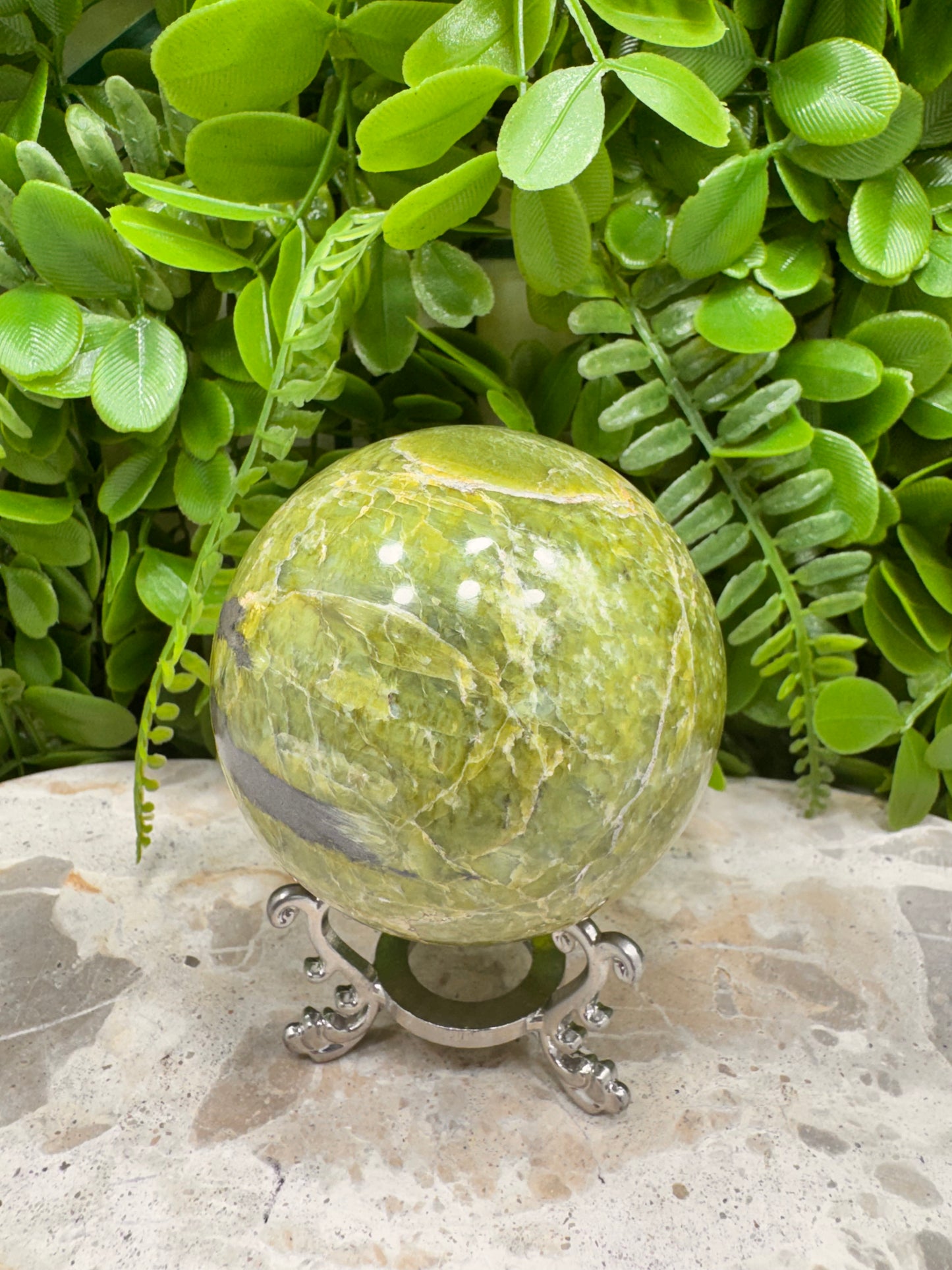 Tremolite Sphere 454g