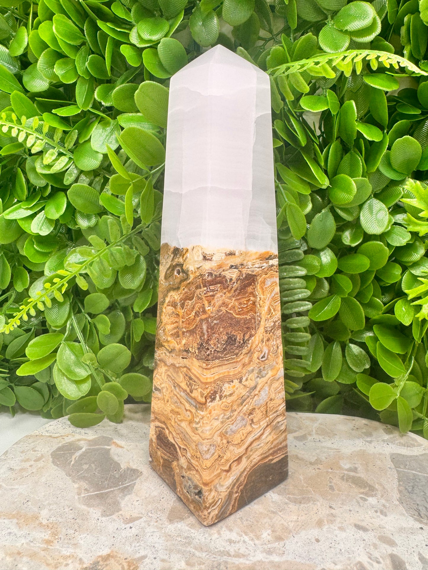 Pink Mangano / Pakistan Bumble Bee Jasper Tower 998g
