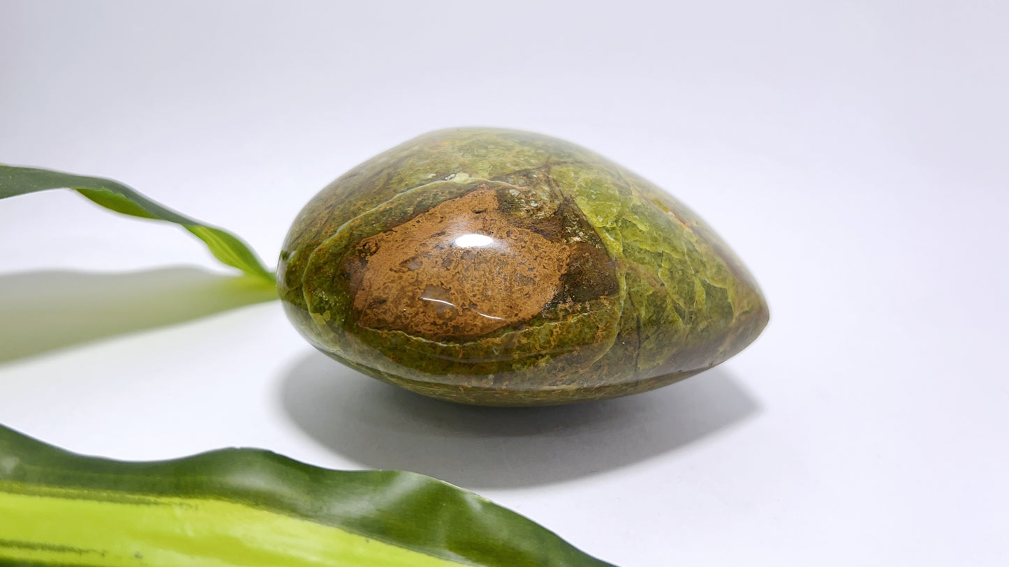 Green Opal Heart 620g