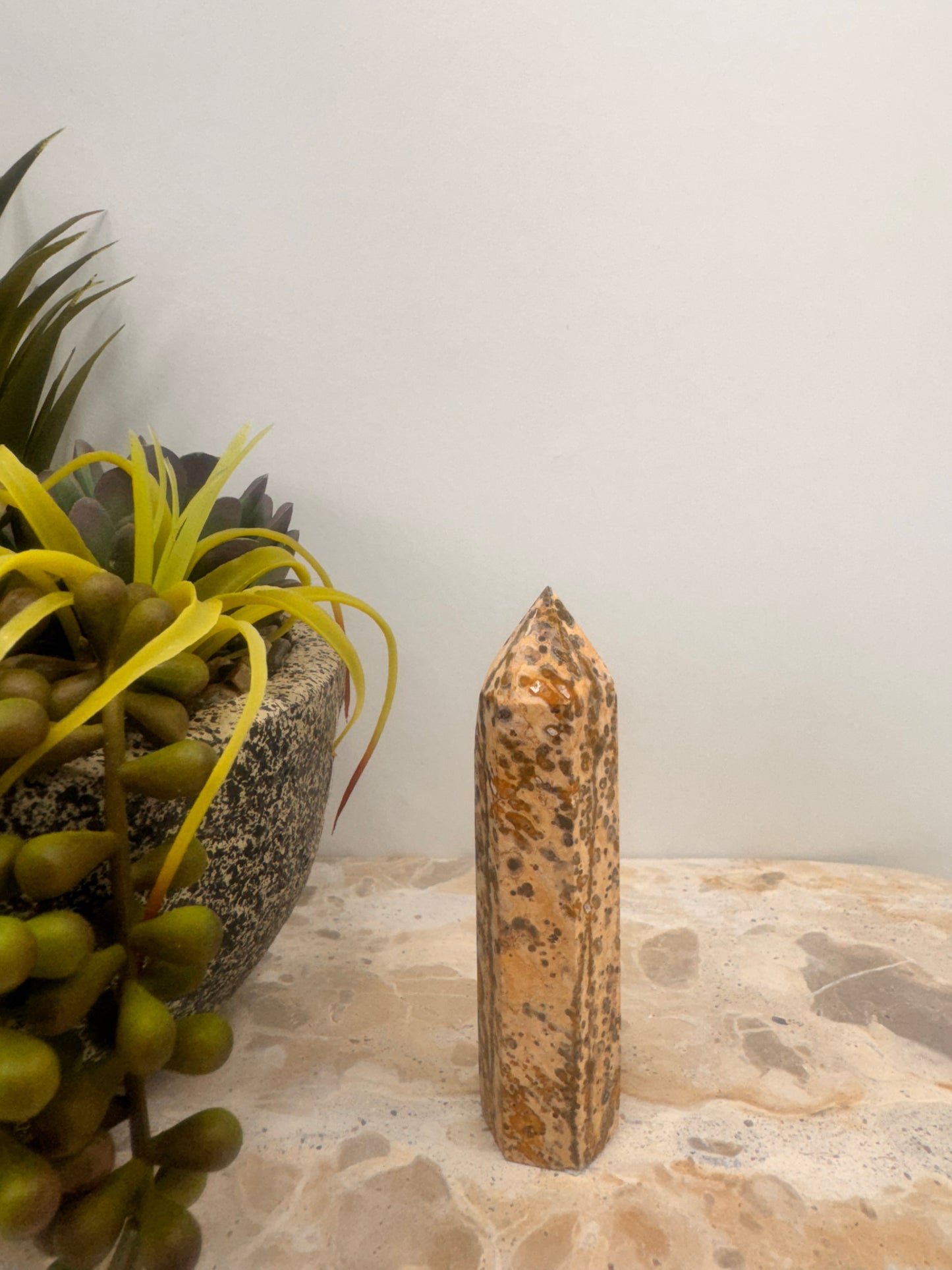 Leopard skin Jasper Point 72g