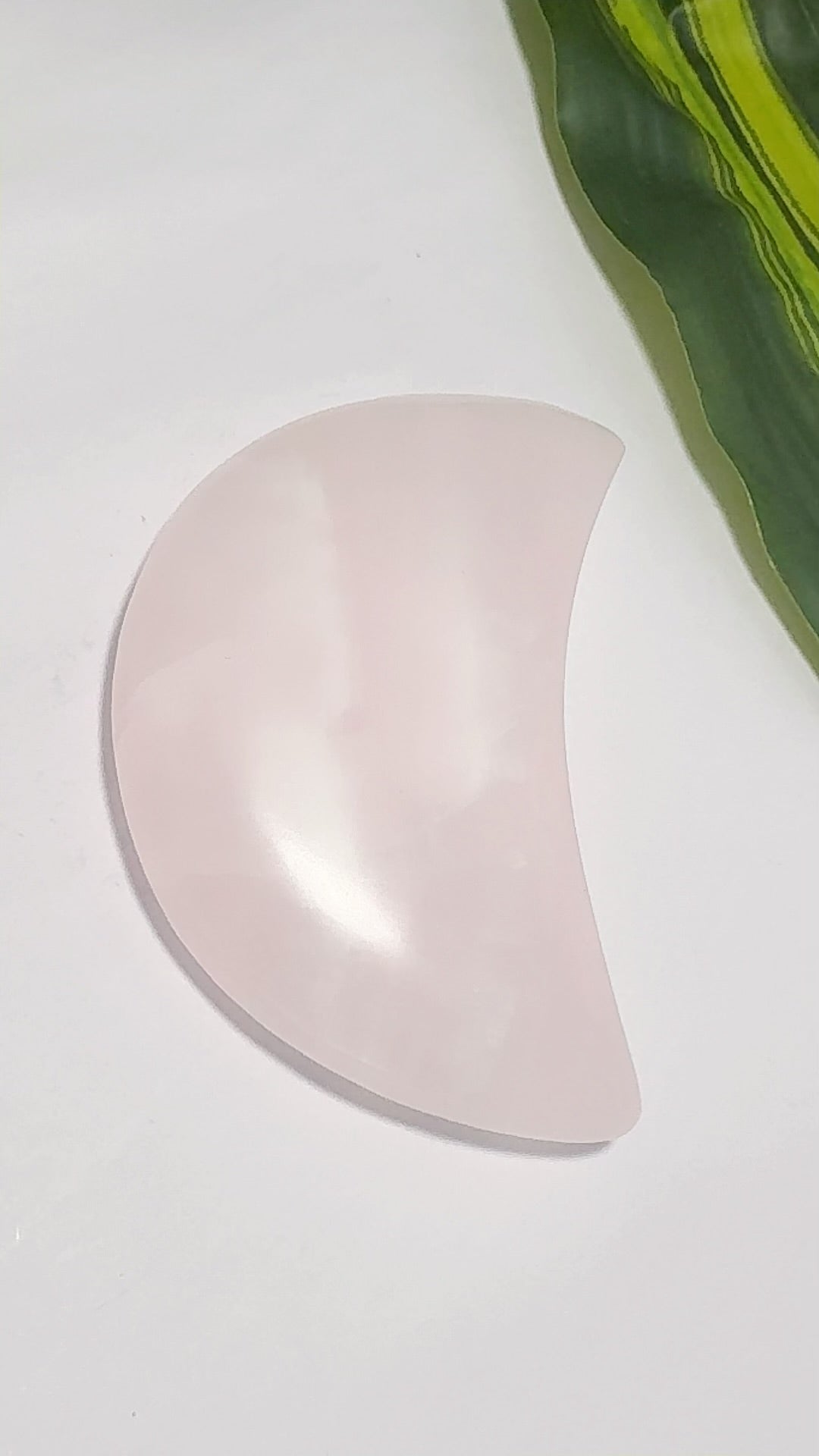 Pink Mangano Calcite Moon UV Reactive 186g
