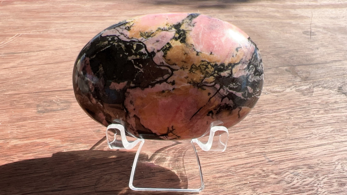 Rhodonite Palm Stone 240g