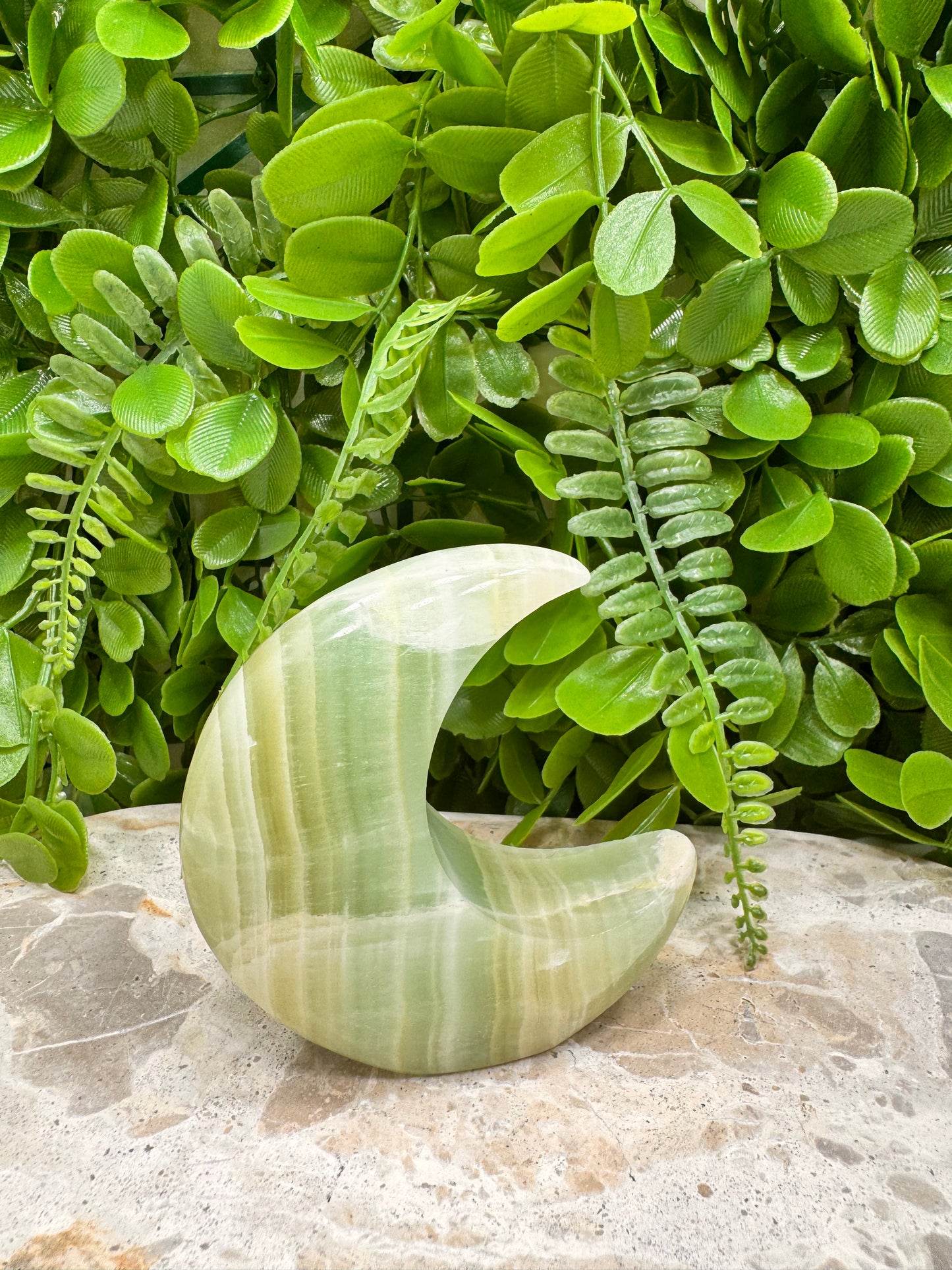 Pistachio Calcite Moon 250g