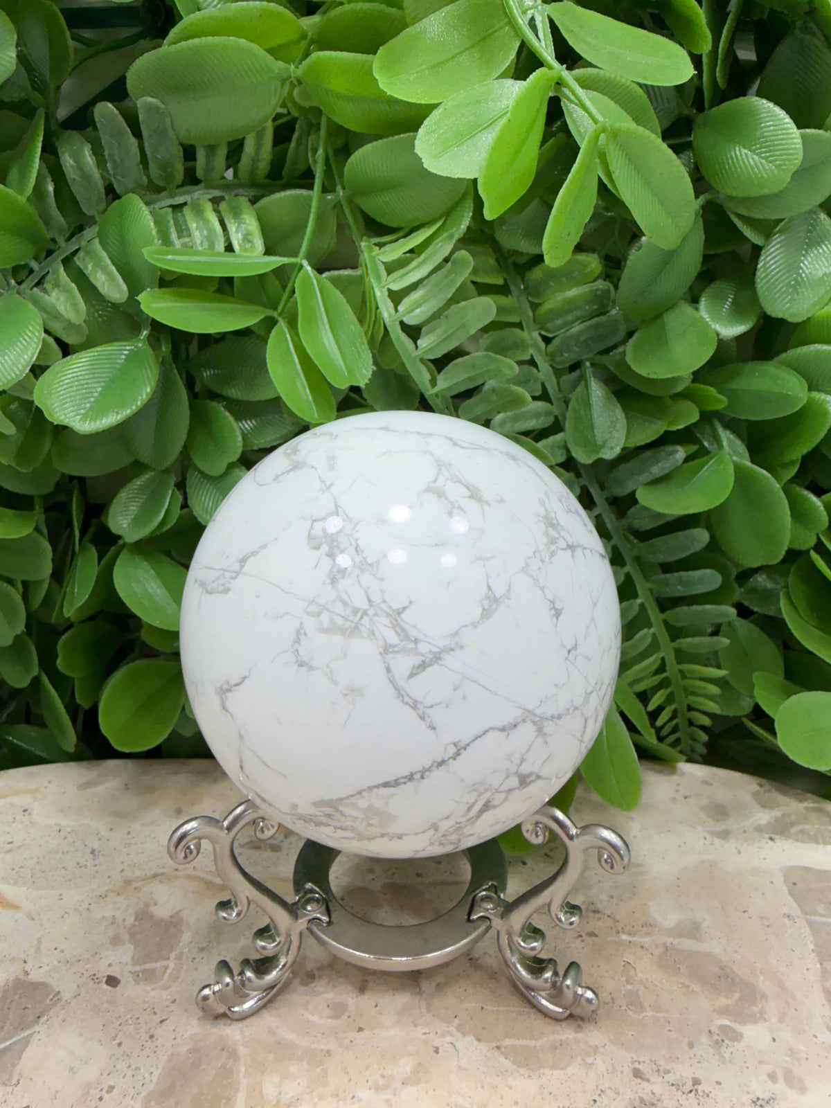 Howlite Sphere | Calm • Patience • Balance