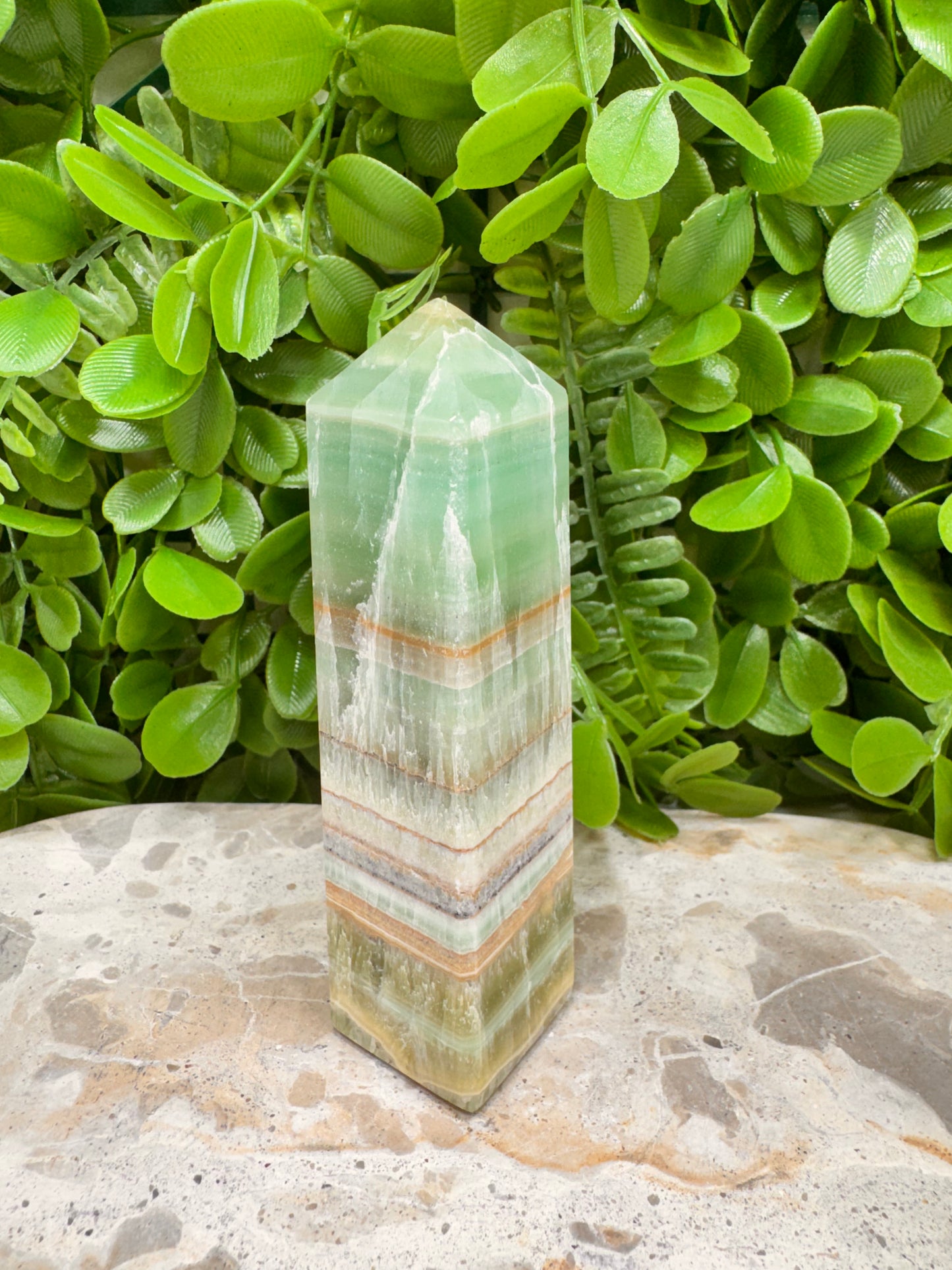 Emerald Kiwi Calcite Tower 244g