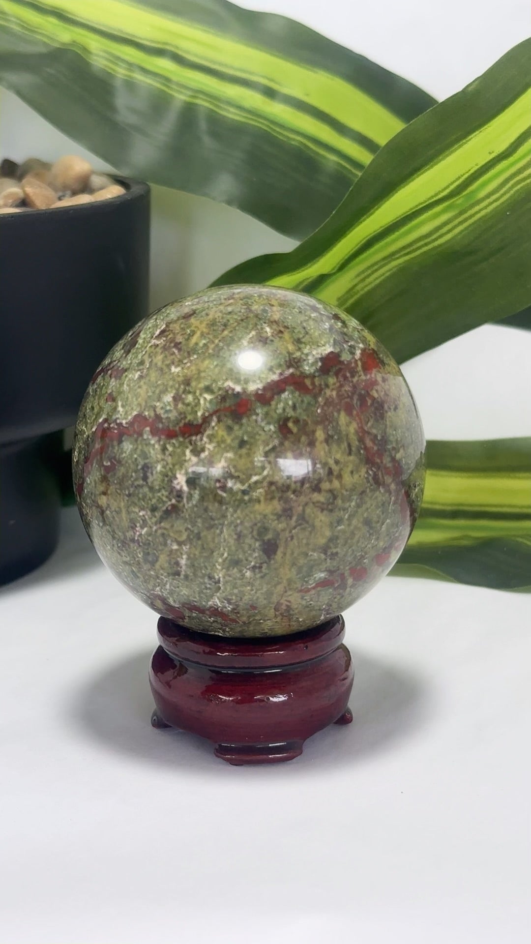 Dragon Blood Sphere 514g
