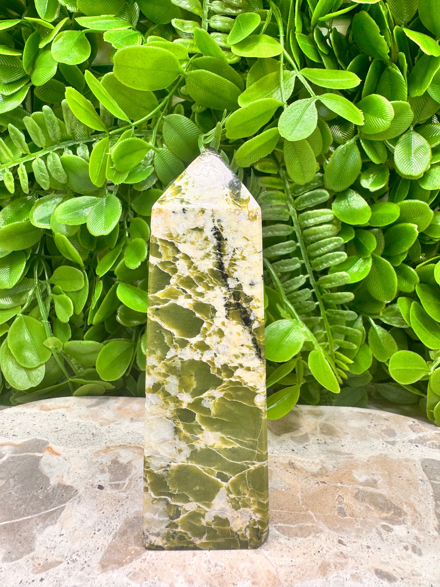 Tremolite Tower 414g