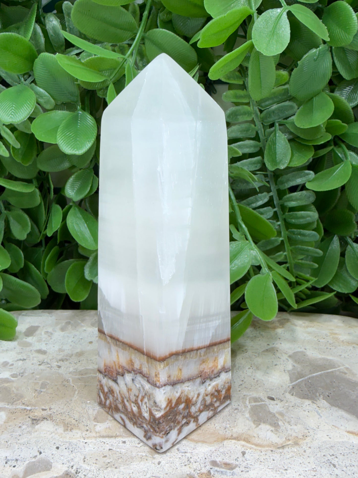 Dendritic Silky White Tower 358g