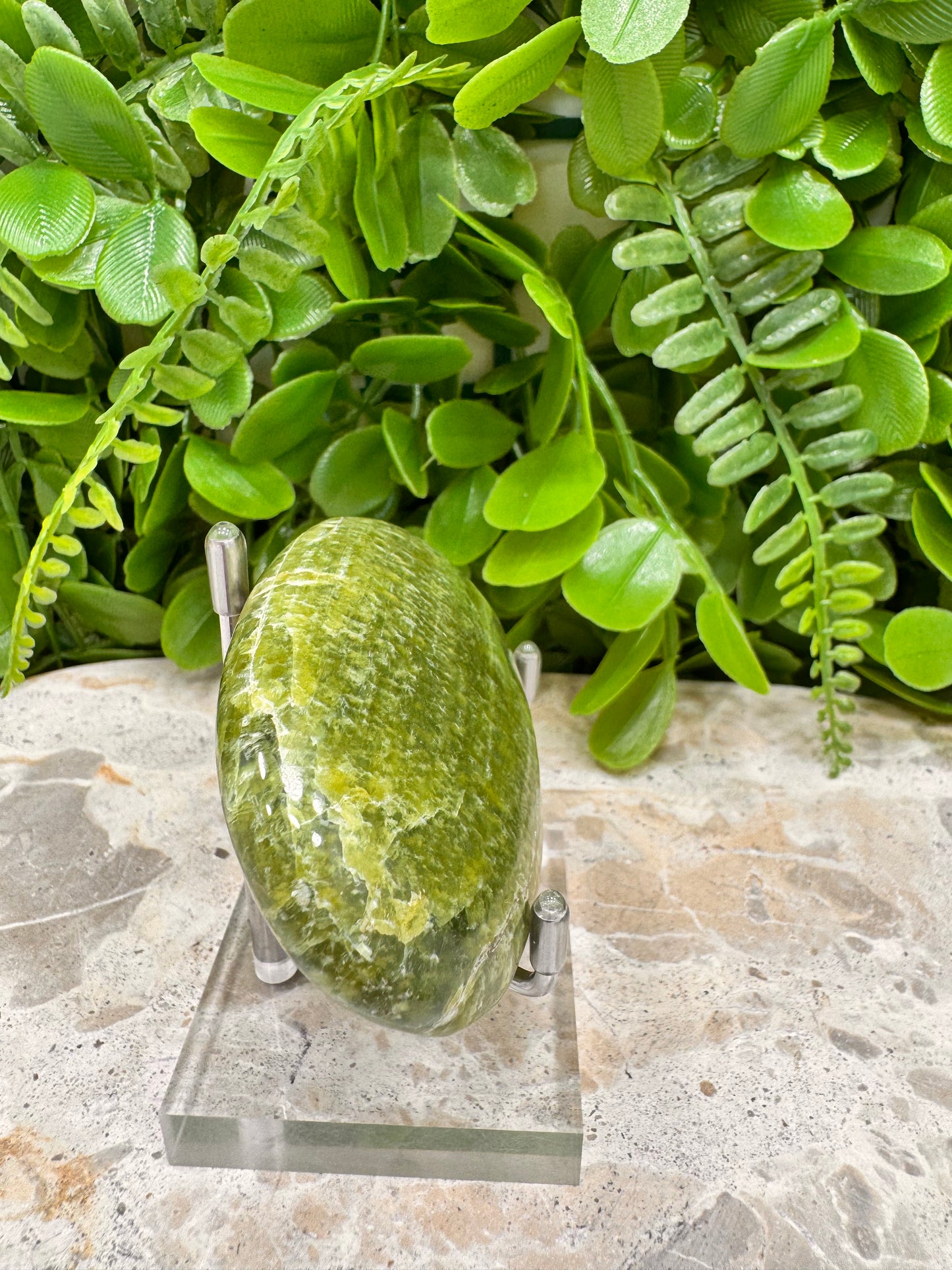 Tremolite Palm Stone 124g