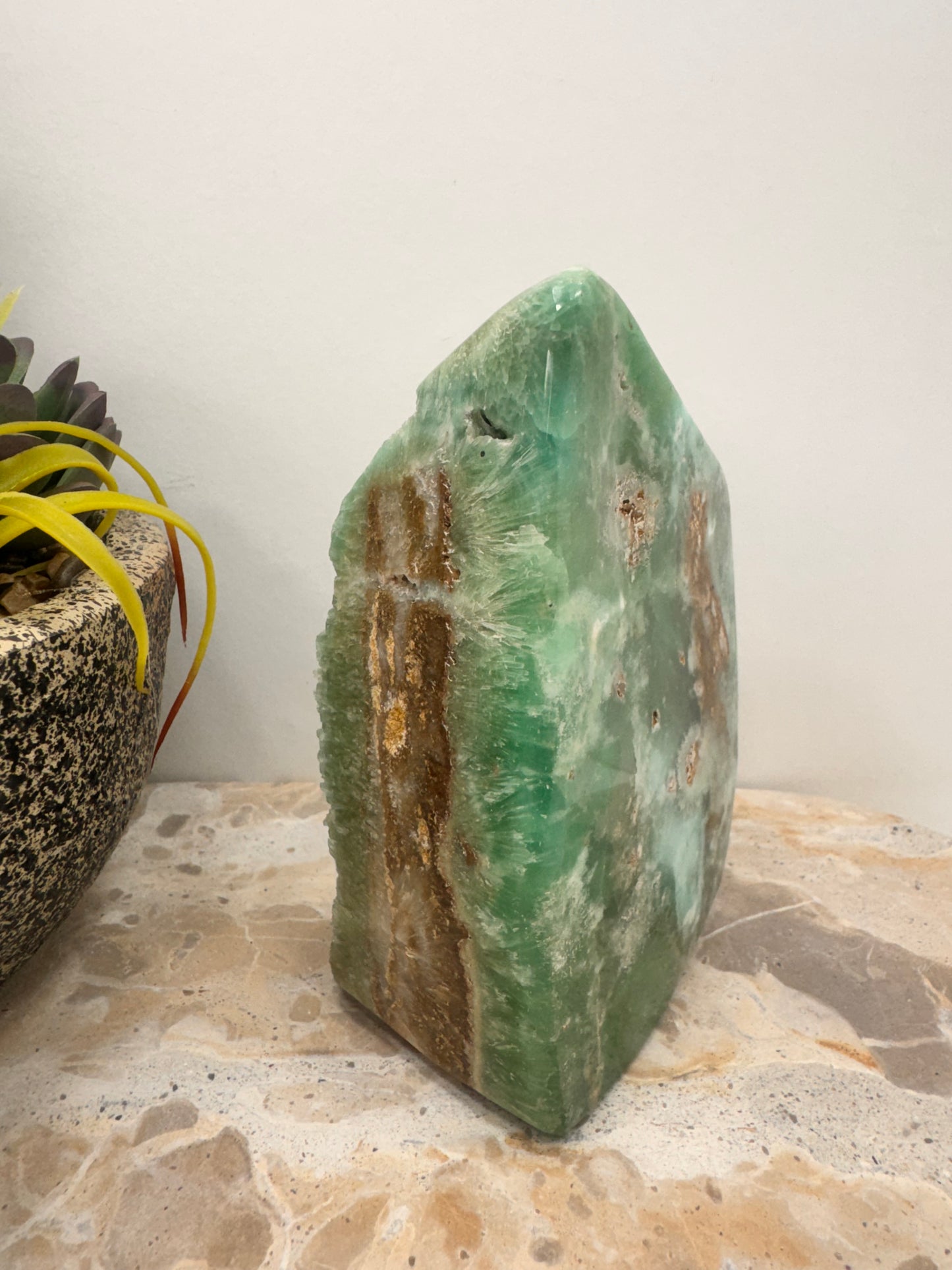 Smithsonite Tower 928g