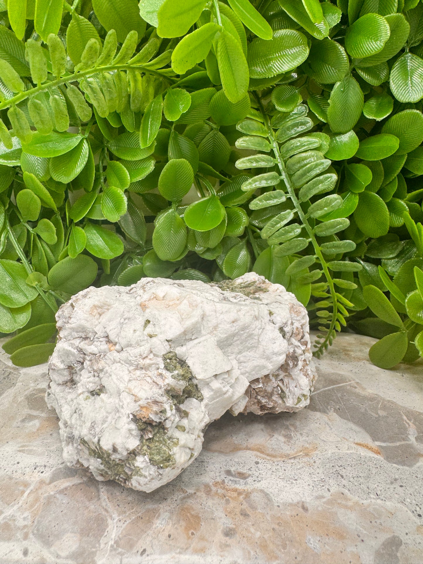 Green Tourmaline with Lepidolite 710g