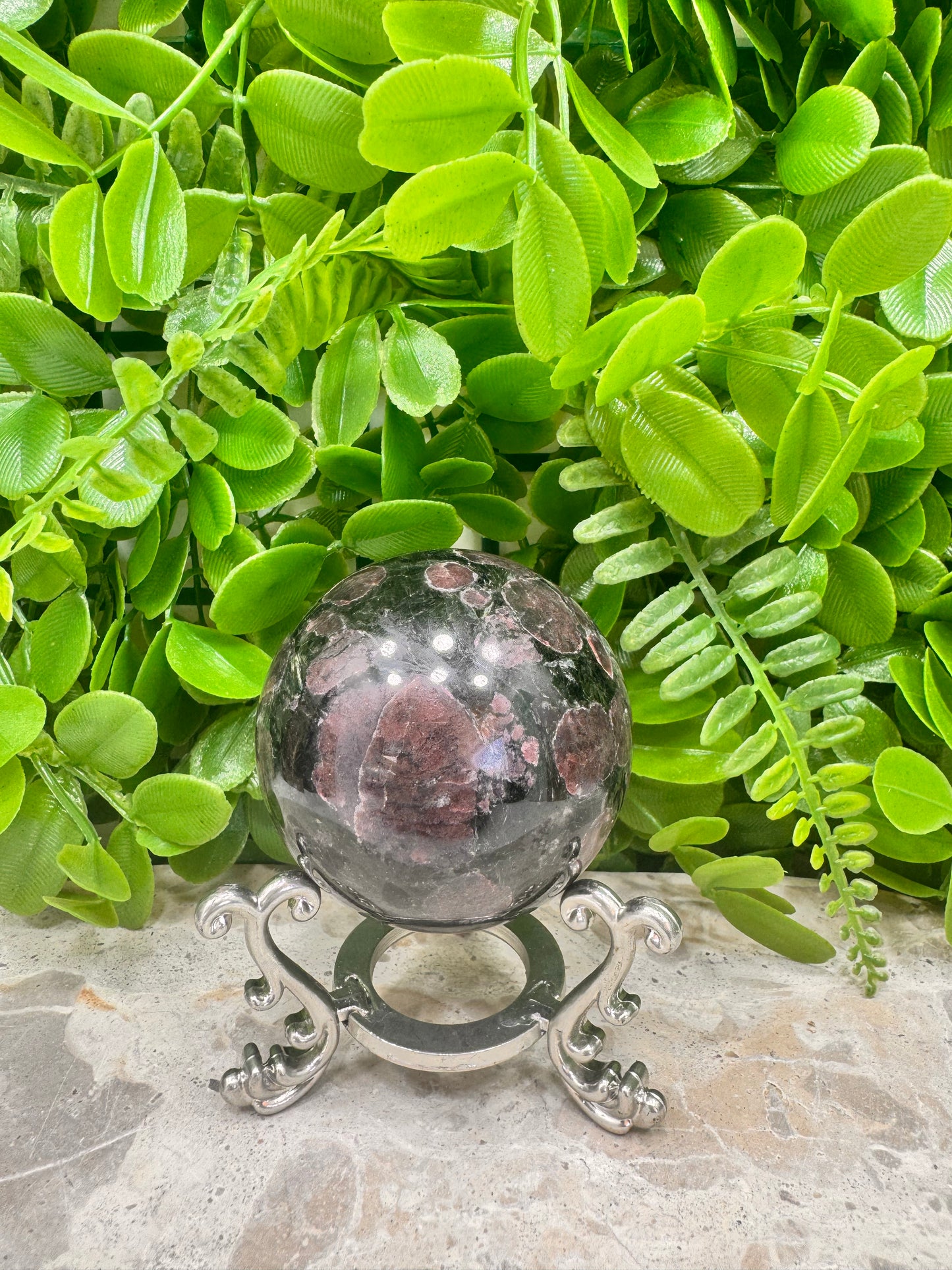 Garnet Sphere 348g