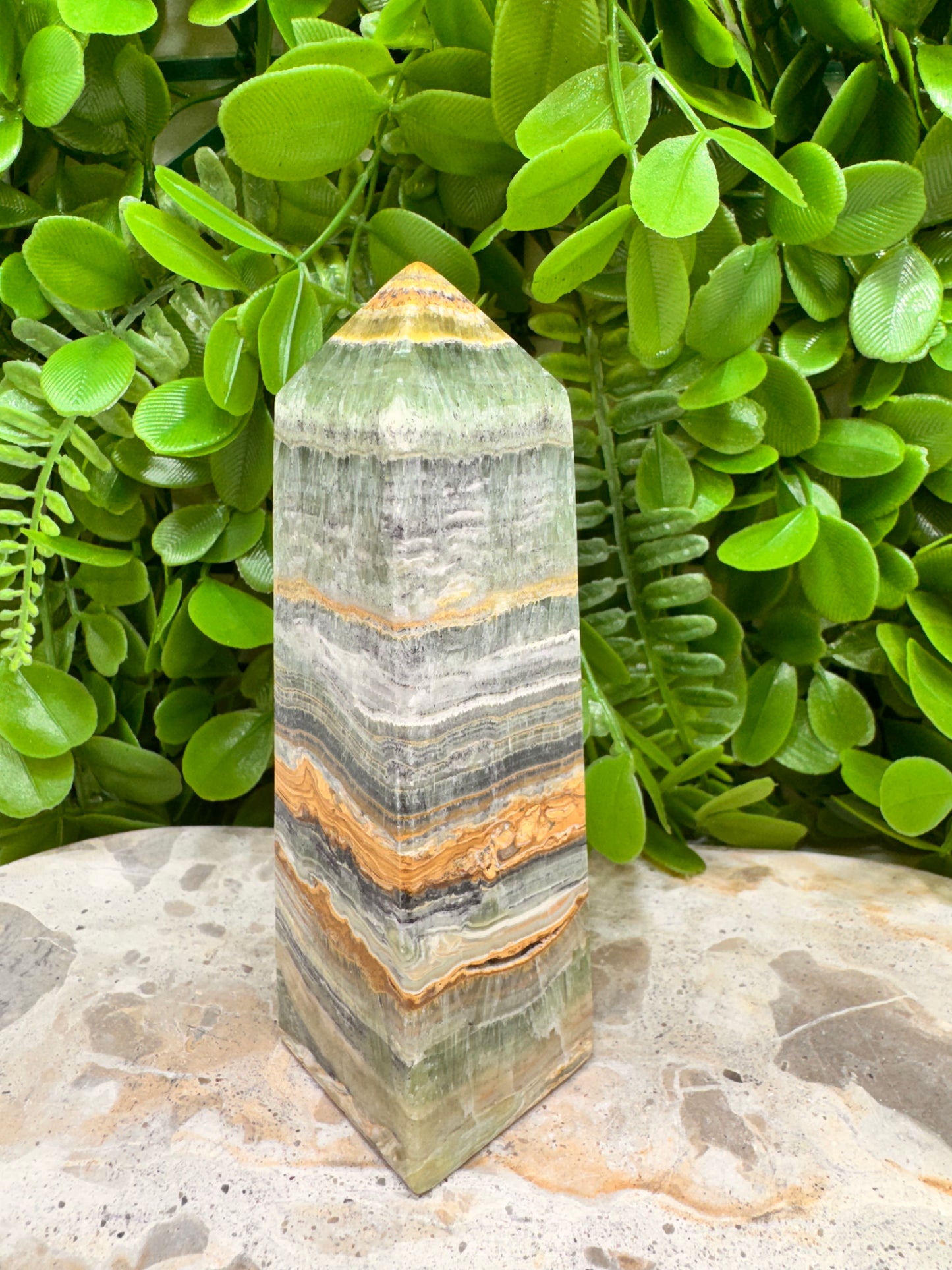 Emerald Kiwi Calcite Tower 376g