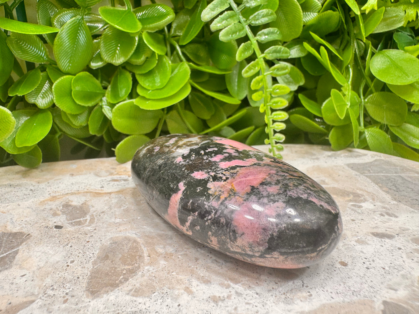 Rhodonite Palm Stone 186g